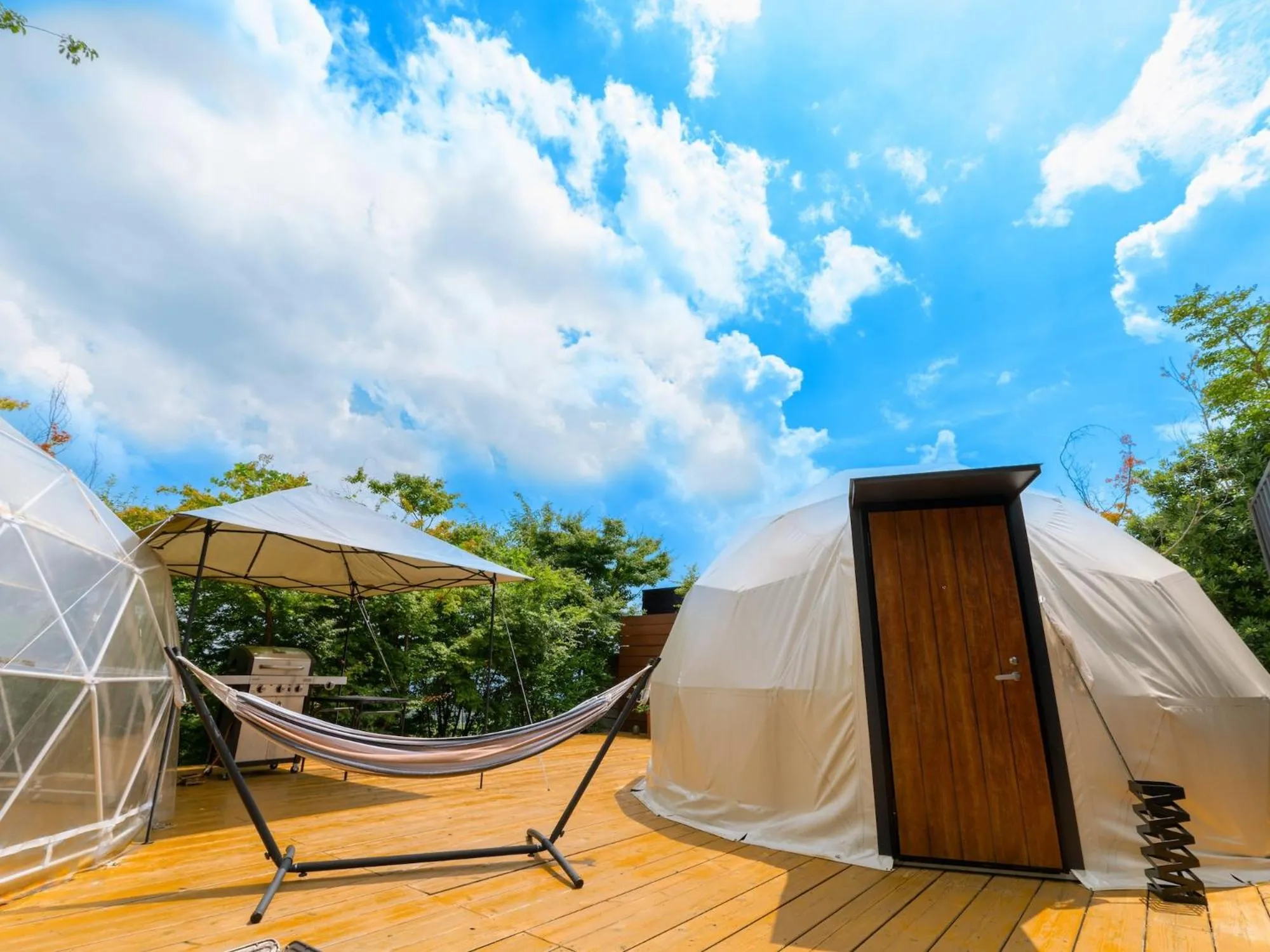 Day in Yufuin Glamping COMOREBI