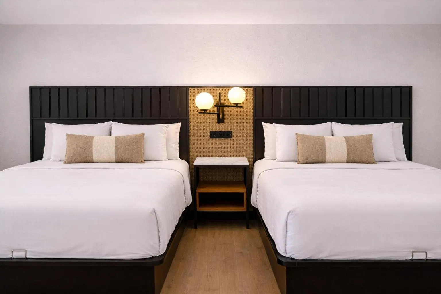 Bed in Merry Acres Inn