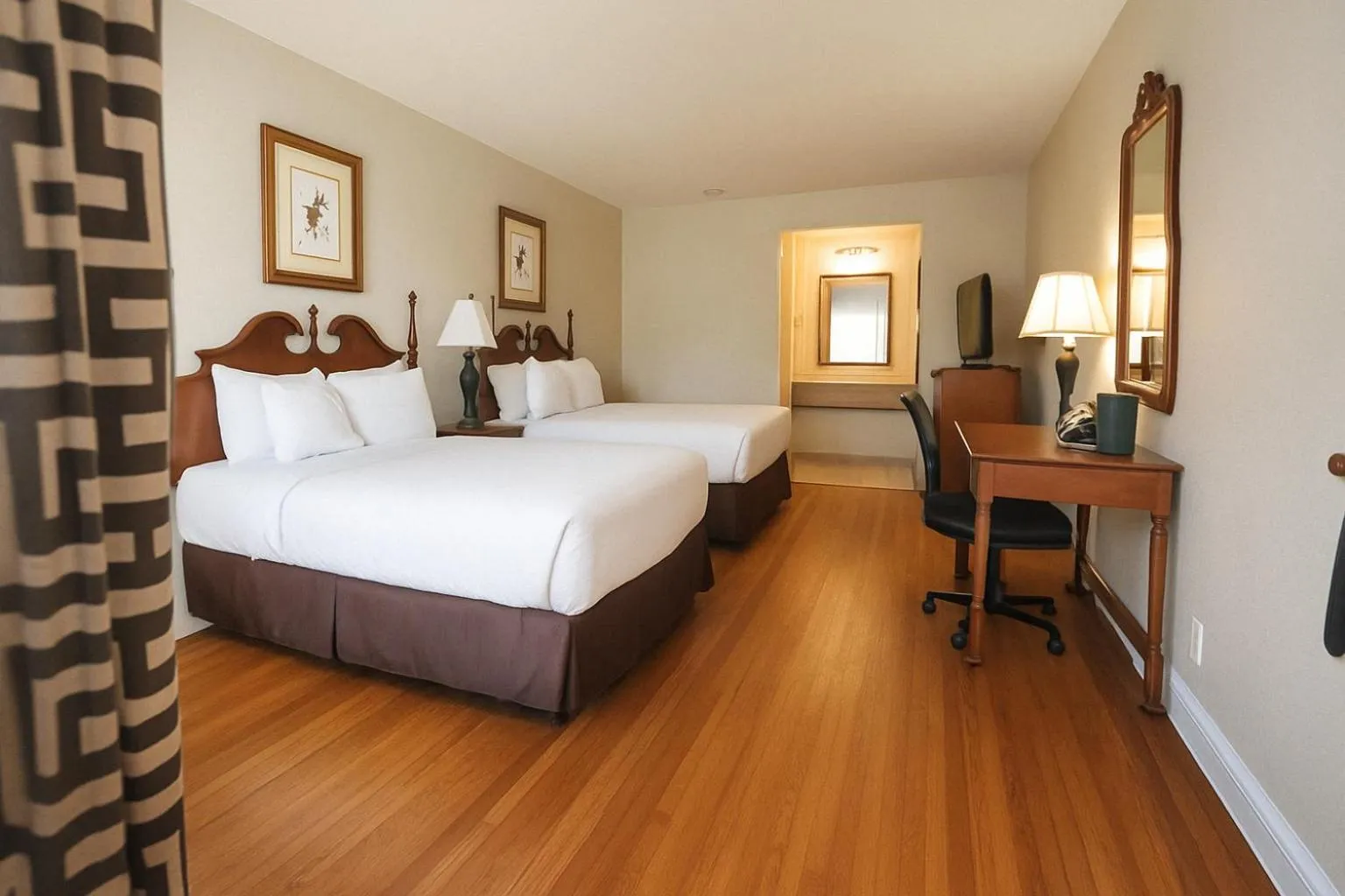 Photo of the whole room, Bed in Merry Acres Inn