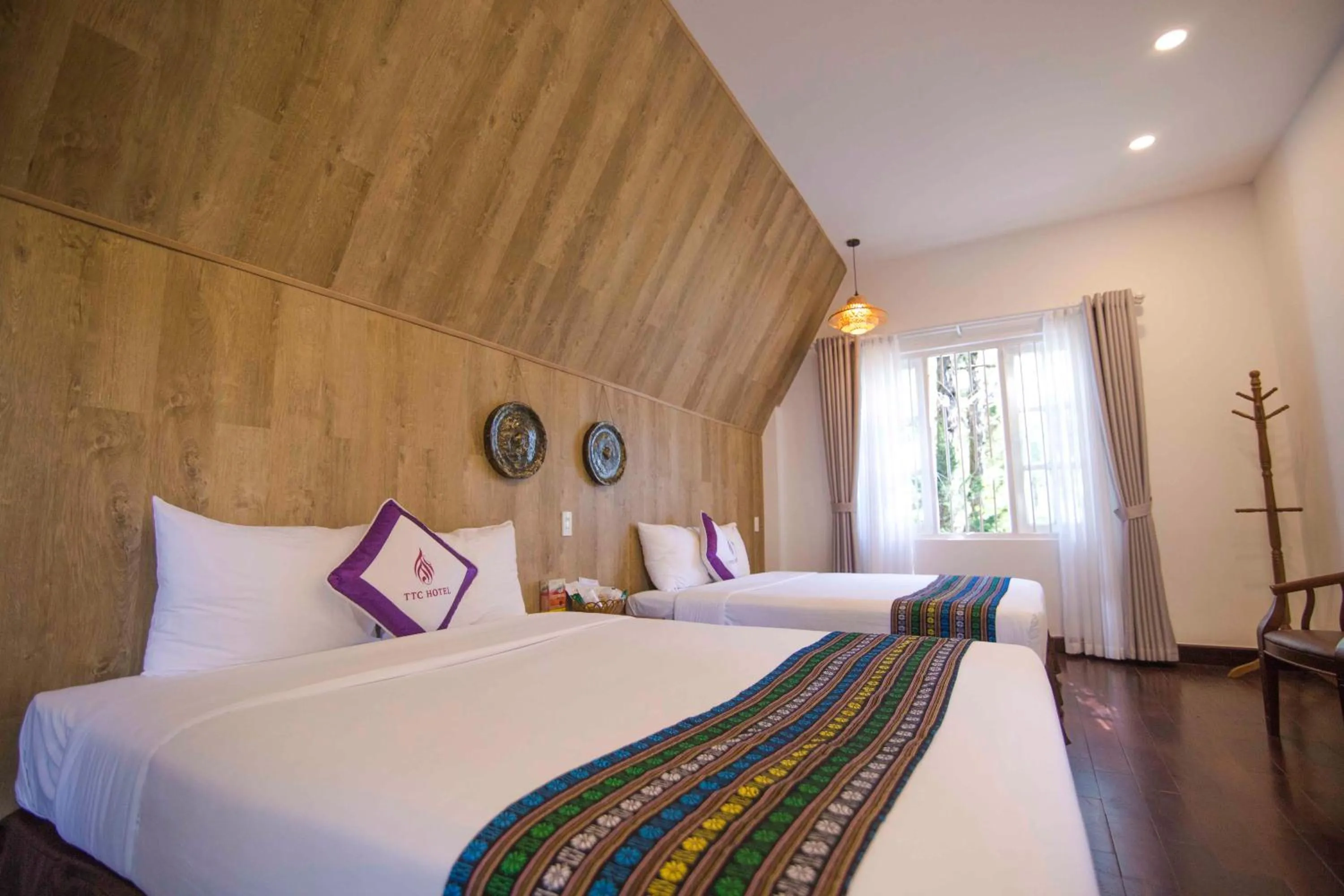Bed in TTC Dreamy Hill Resort - Unlimited Access to TTC World - Thung Lung Tinh Yeu