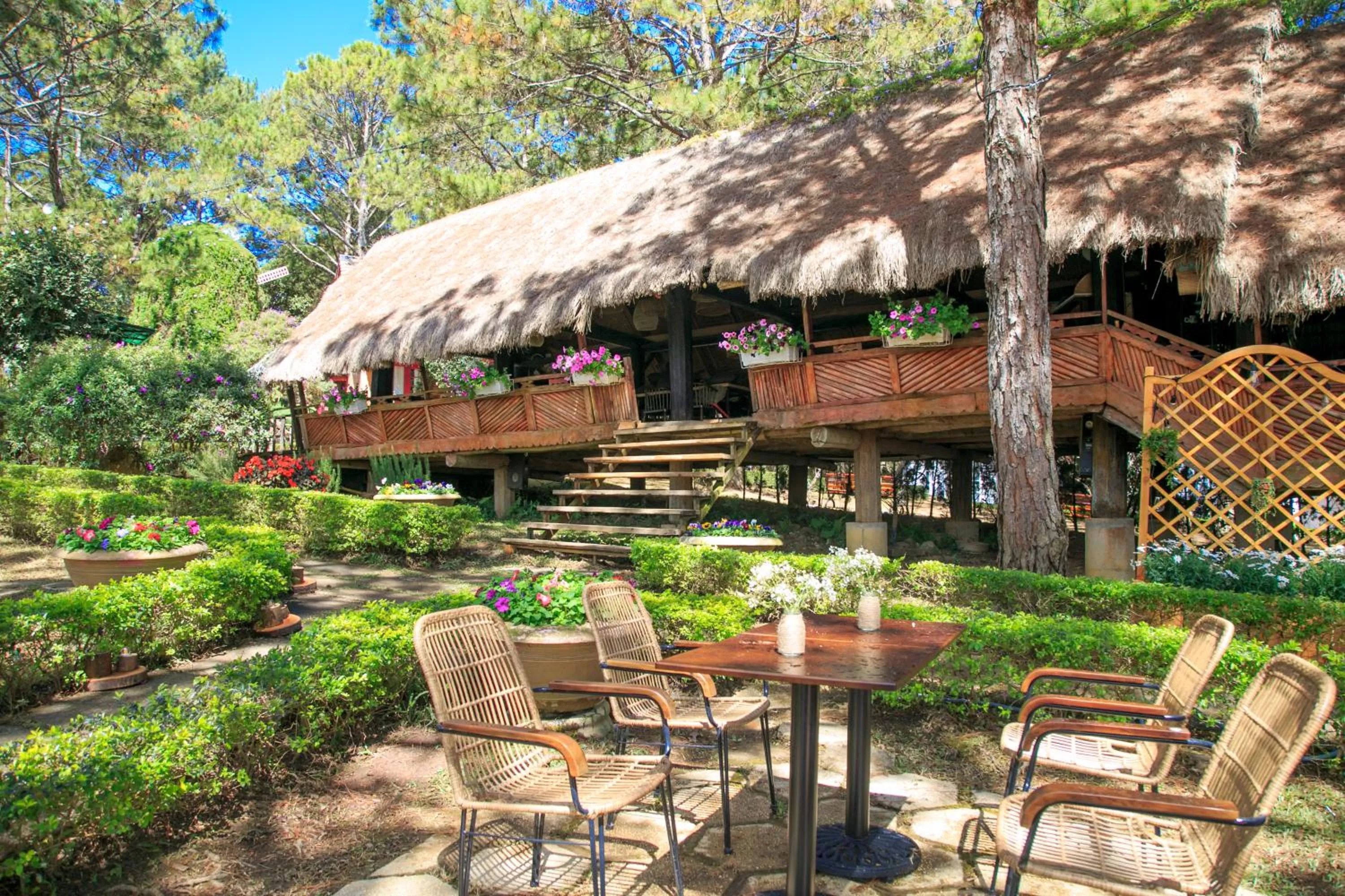 Restaurant/places to eat in TTC Dreamy Hill Resort - Unlimited Access to TTC World - Thung Lung Tinh Yeu