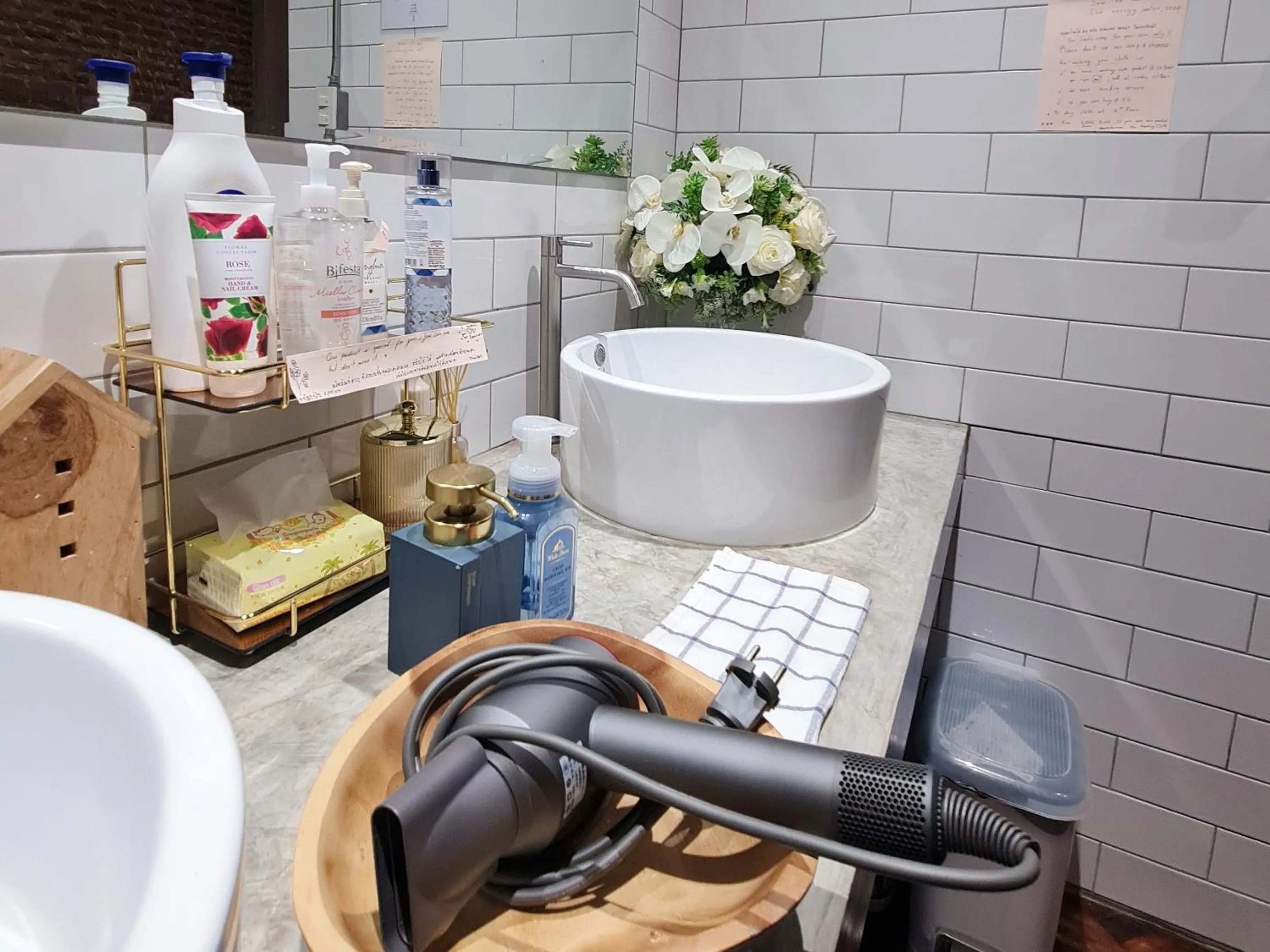 Bathroom in MEEMAW'S House Hostel