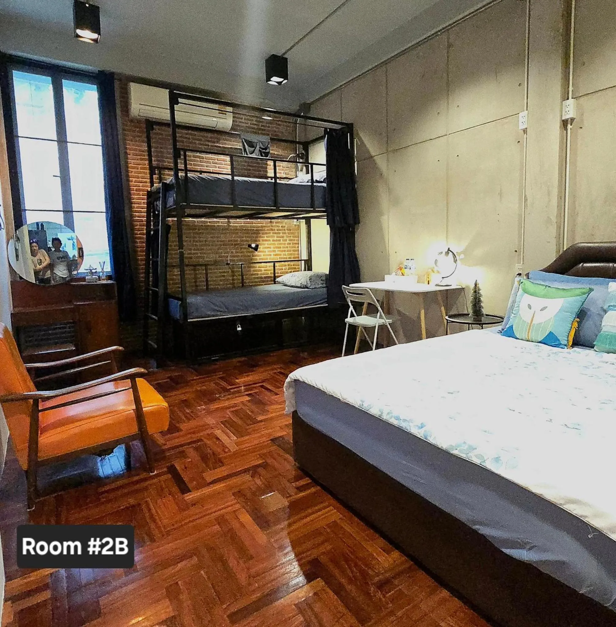 Photo of the whole room, Bed in MEEMAW'S House Hostel