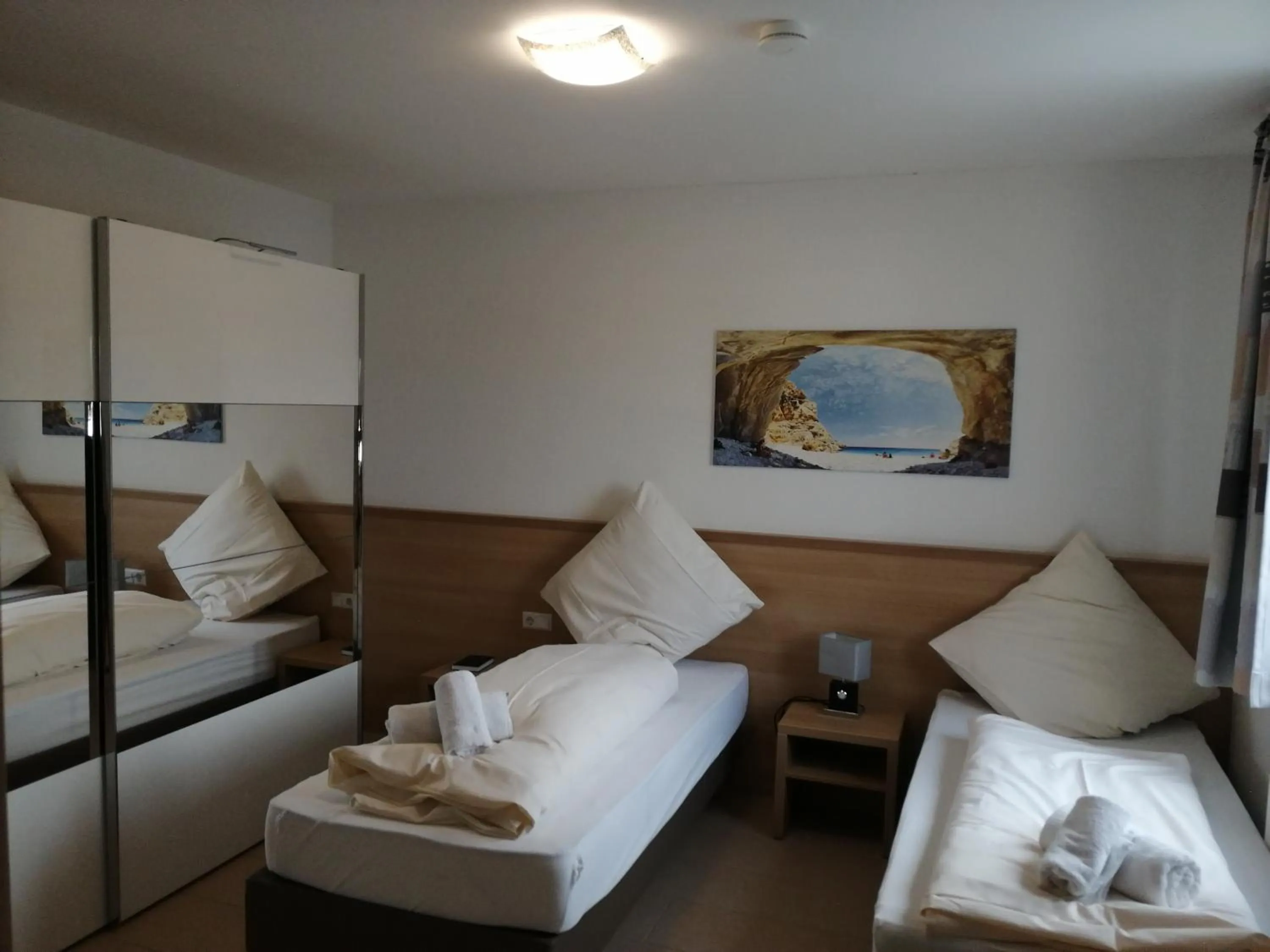 Bed in Hotel-Restaurant Zum Bäumle