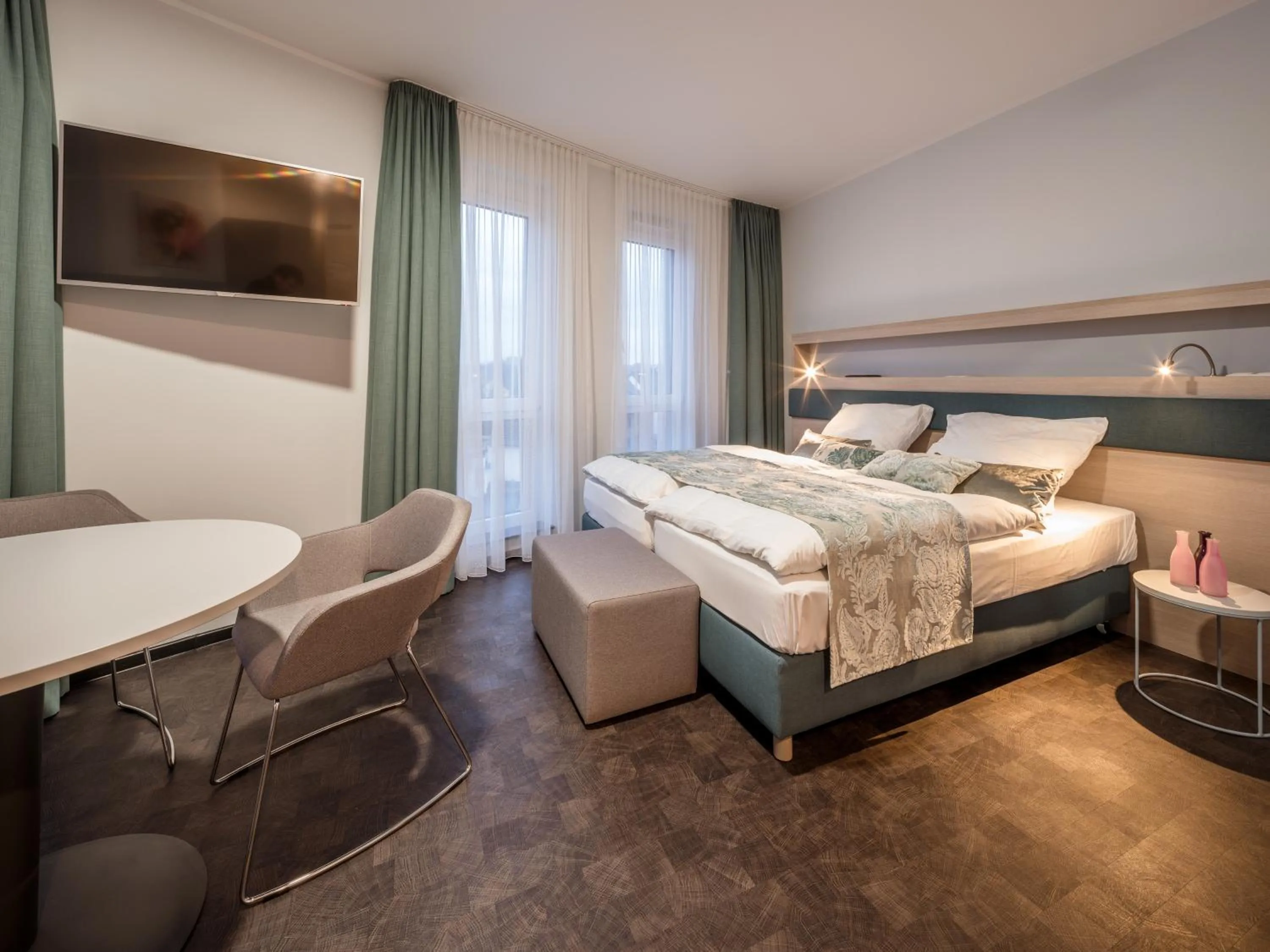 Photo of the whole room, Bed in RS-HOTEL - smart & modern Hotel Apartments