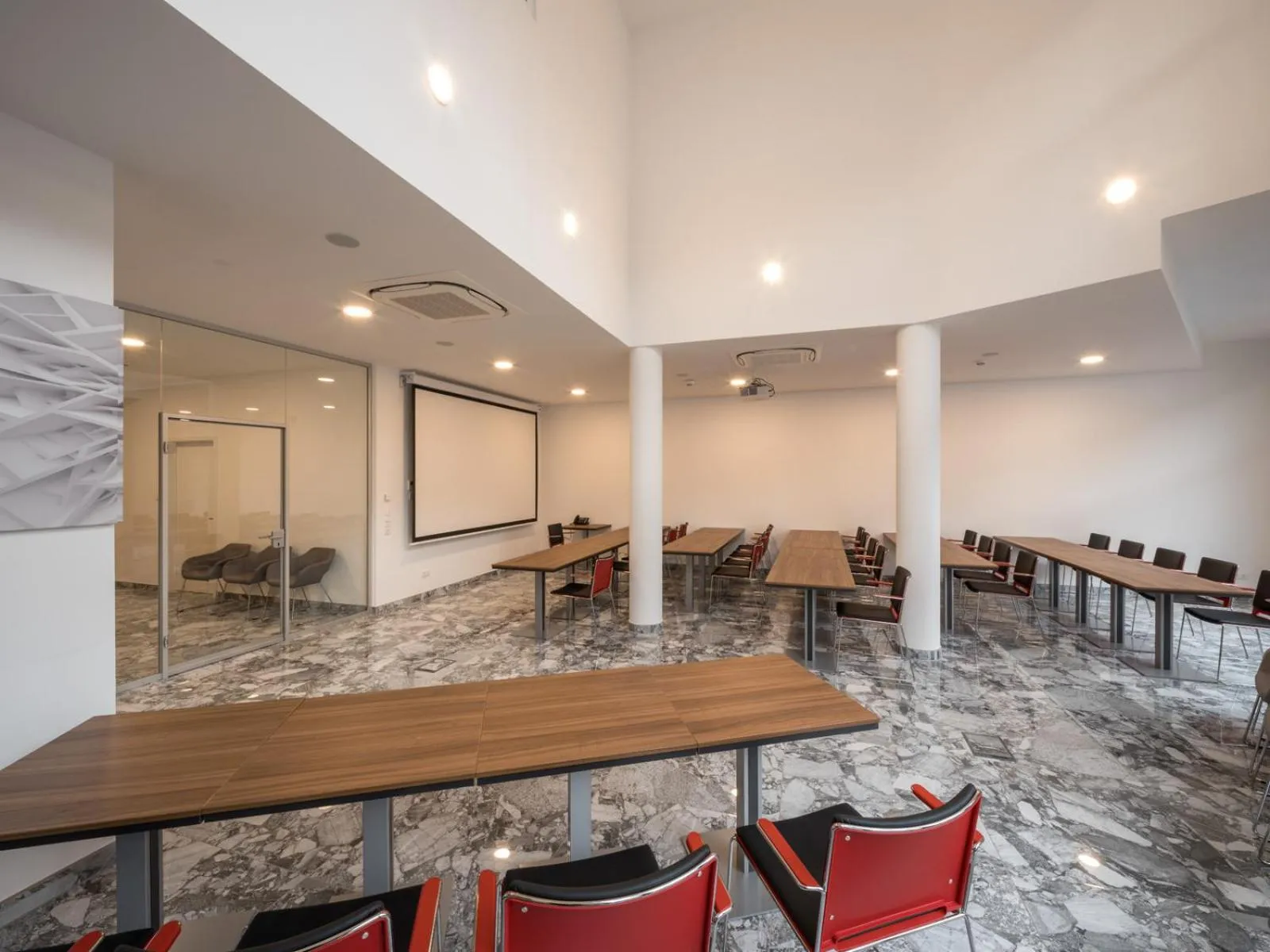 Meeting/conference room in RS-HOTEL - smart & modern Hotel Apartments