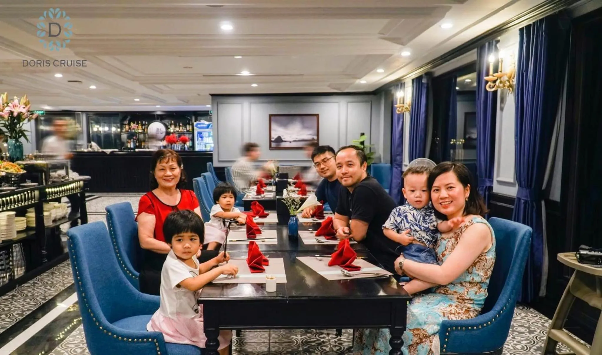 Restaurant/places to eat in Doris Cruise by HAG