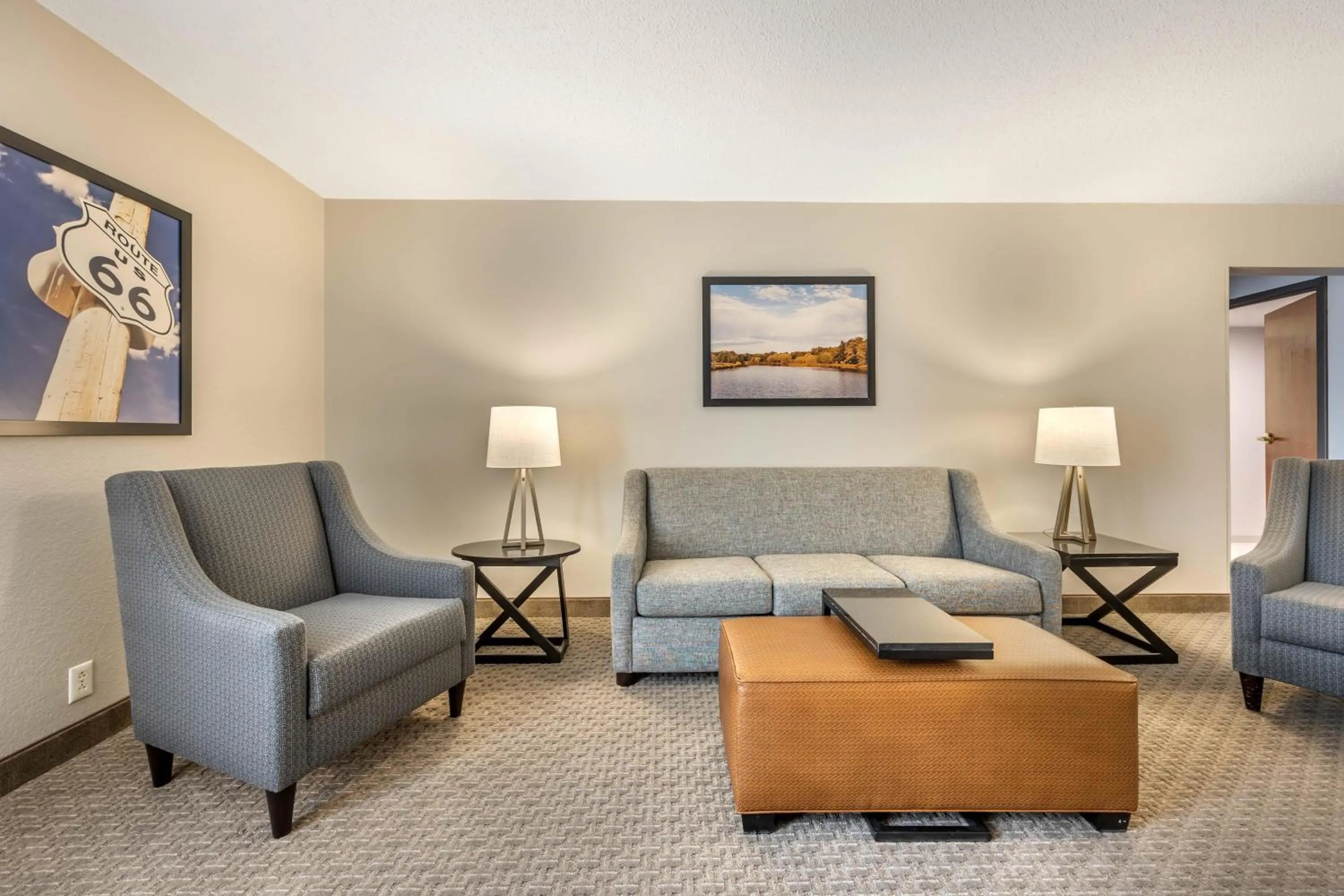 Bedroom in Drury Inn & Suites Springfield MO