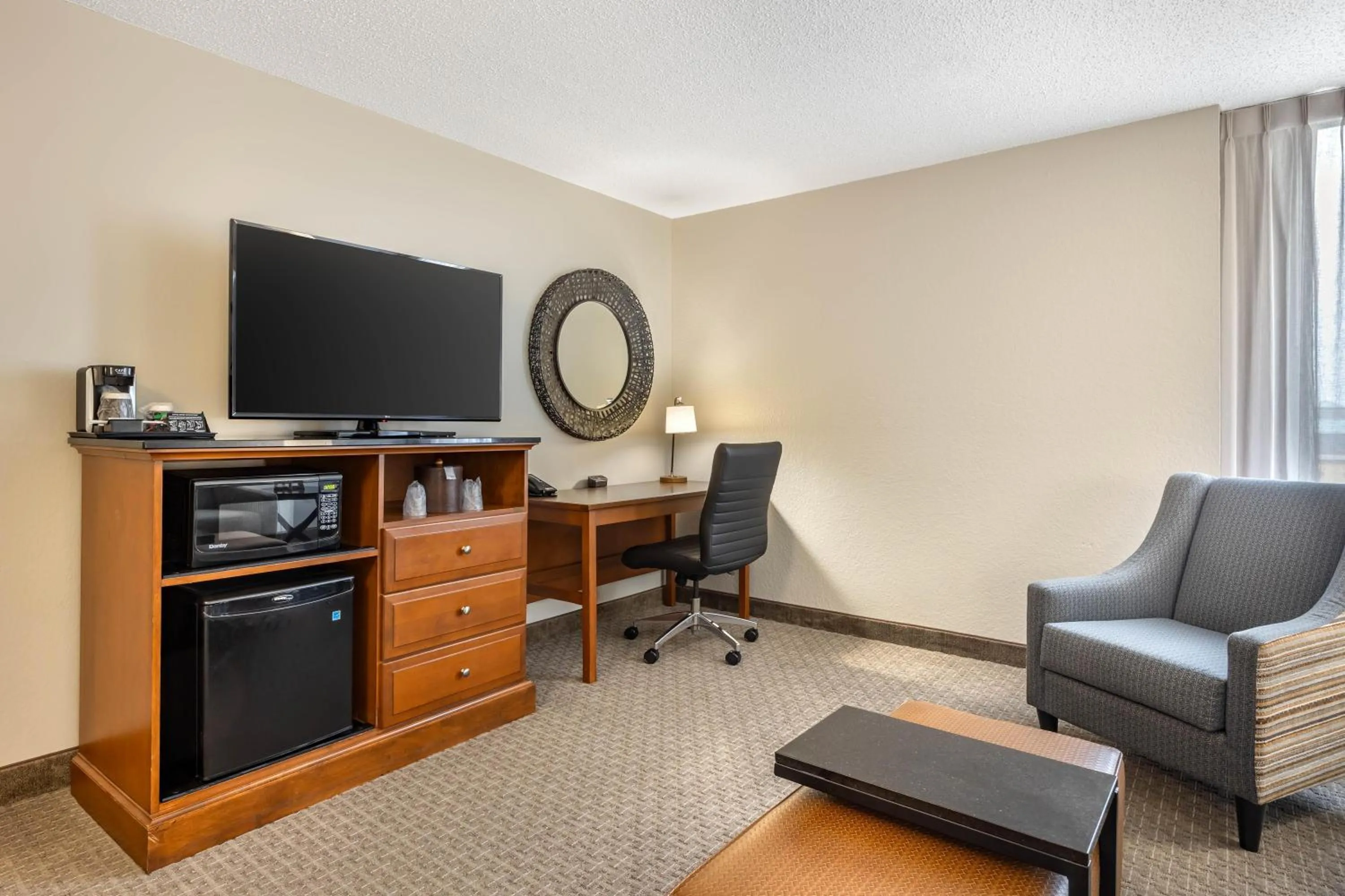 Bedroom in Drury Inn & Suites Springfield MO