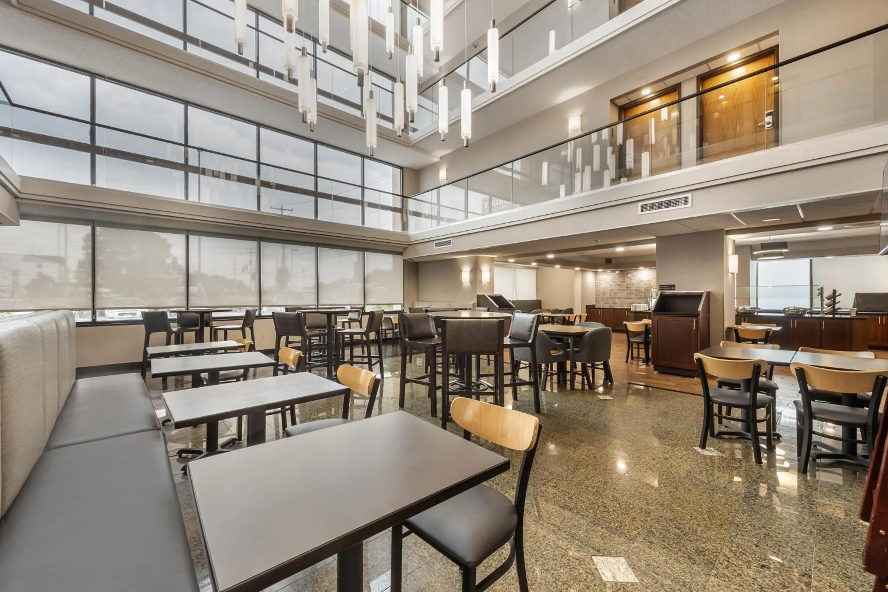 Breakfast in Drury Inn & Suites Springfield MO