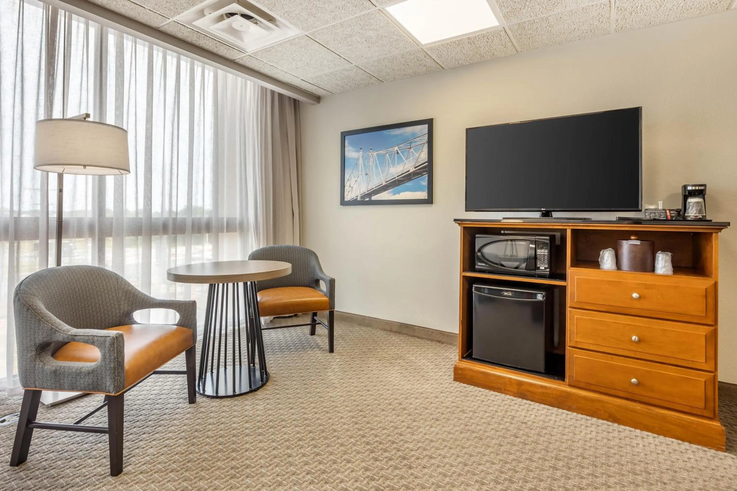 Bedroom in Drury Inn & Suites Springfield MO