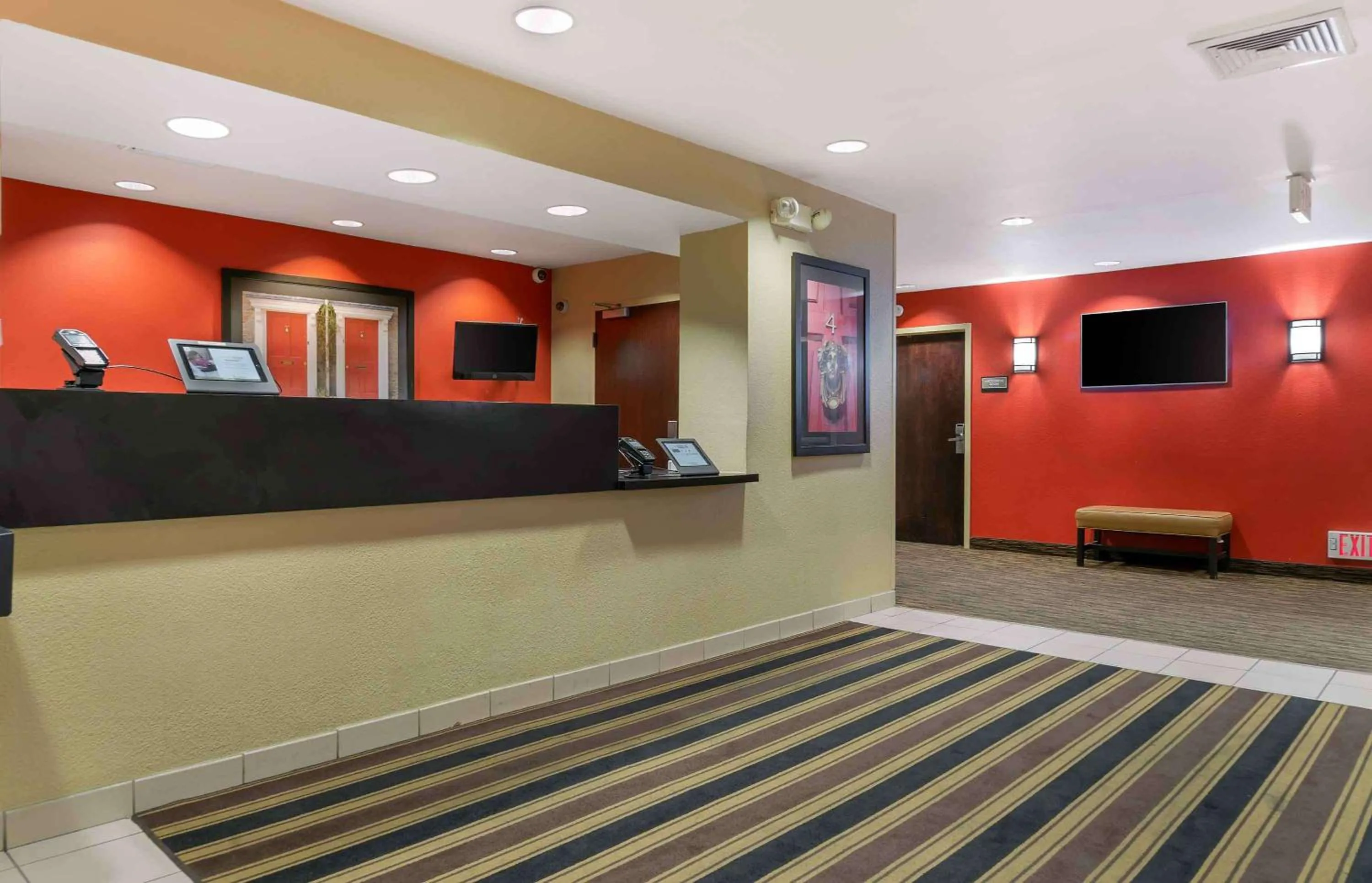 Lobby or reception in Extended Stay America Suites - Detroit - Metropolitan Airport
