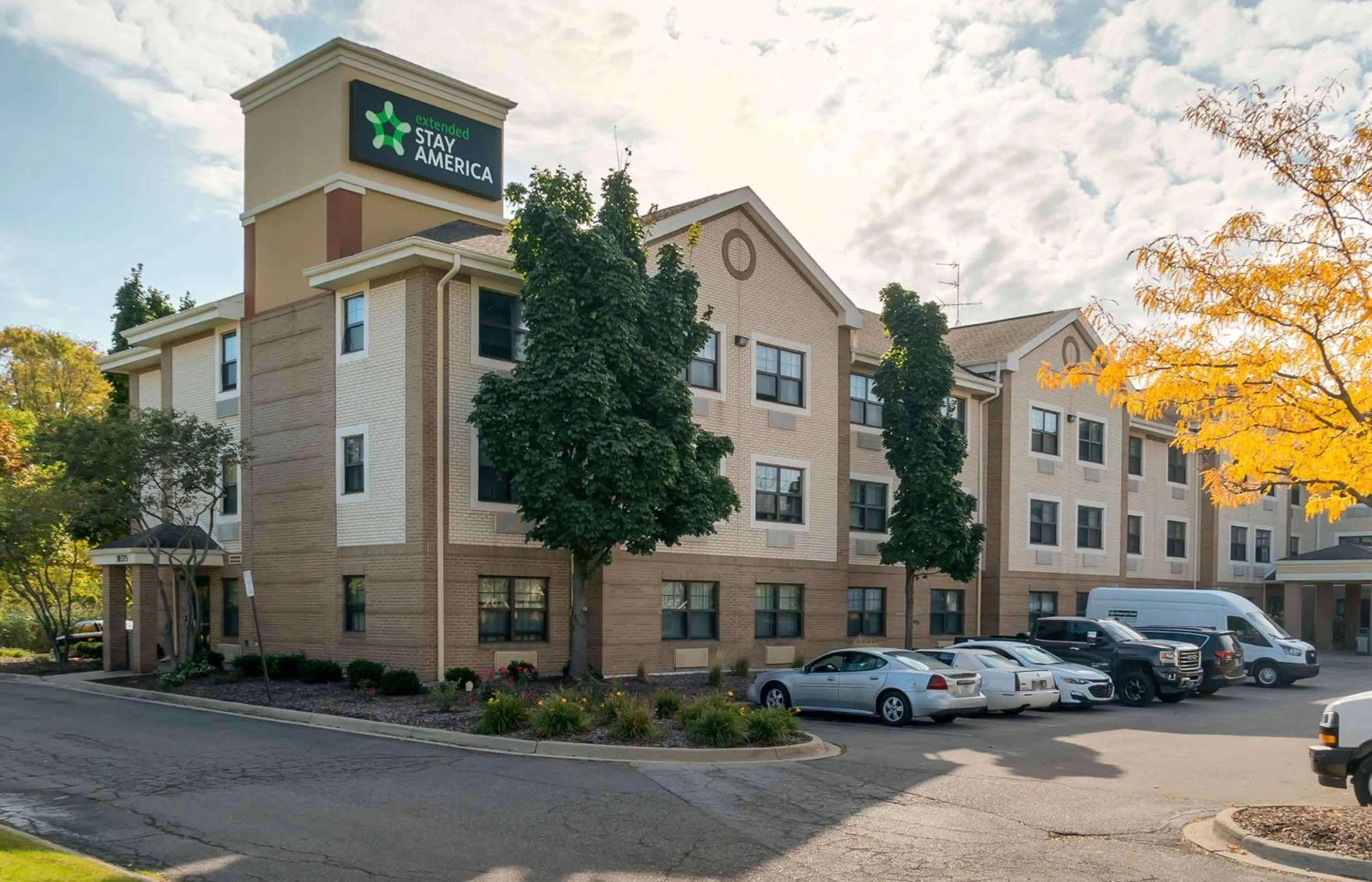 Property building in Extended Stay America Suites - Detroit - Metropolitan Airport