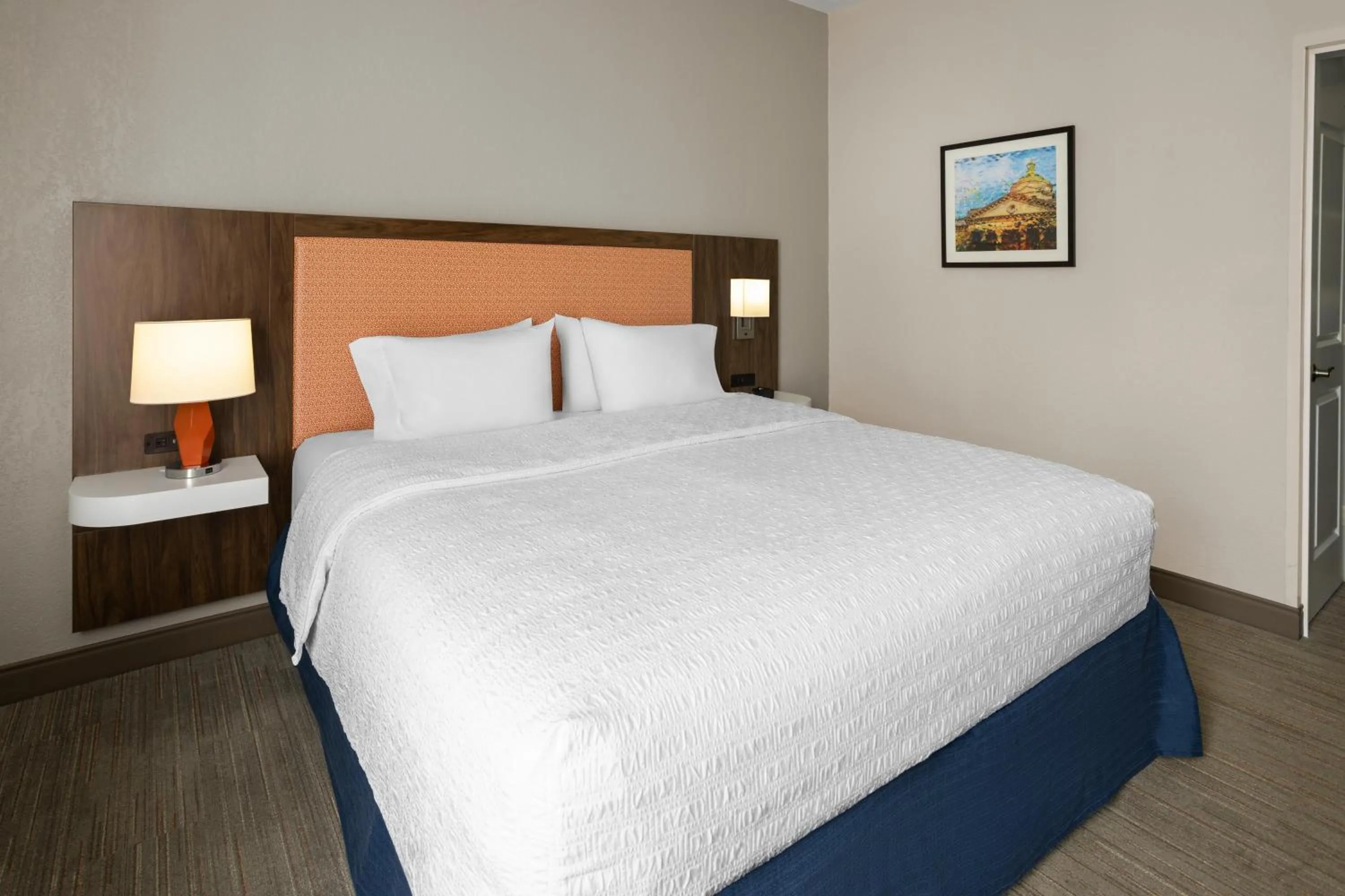 Bed in Hampton Inn Somerset