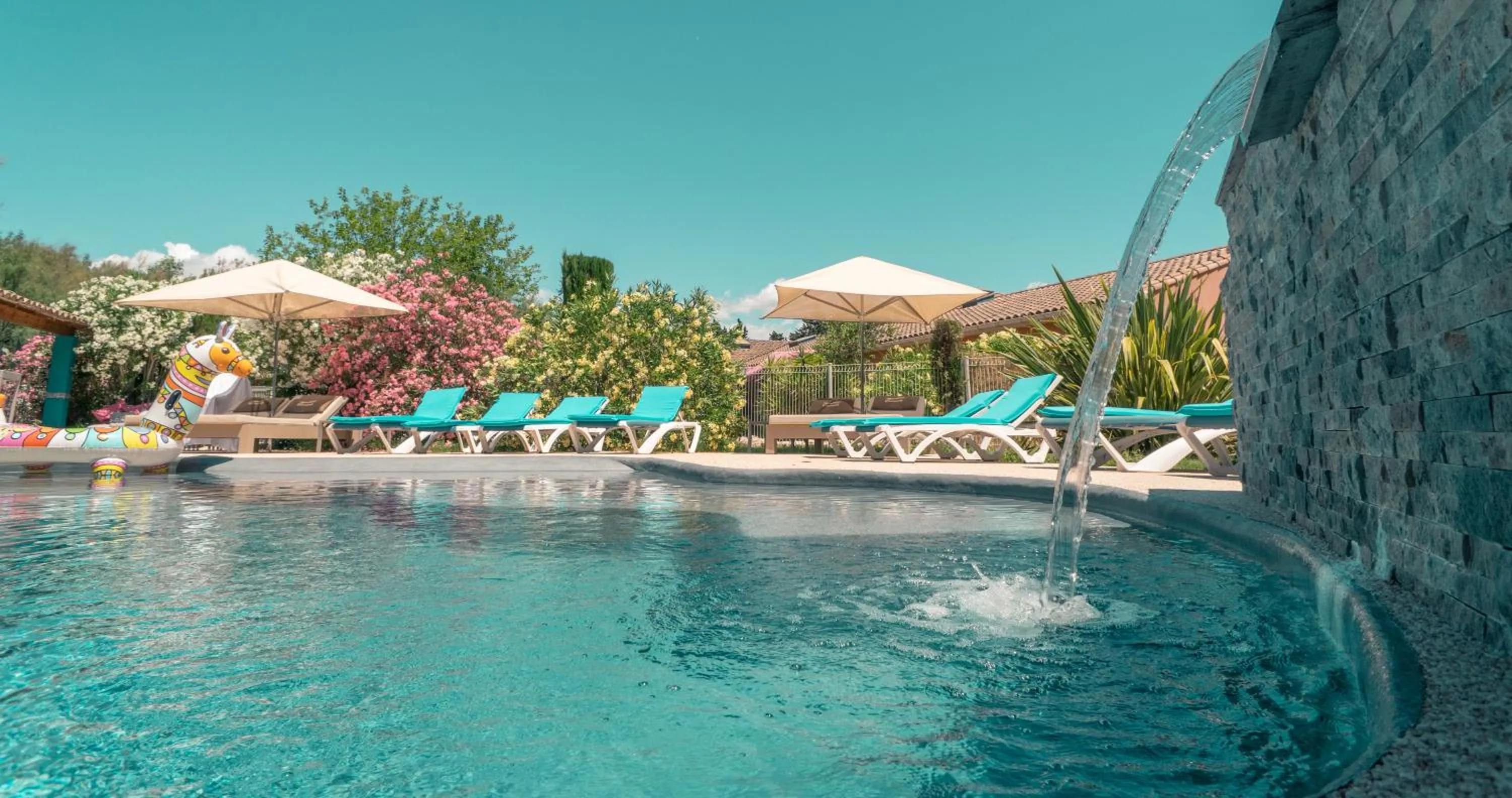 Swimming pool in Le President-Gare Nimes Pont Du Gard