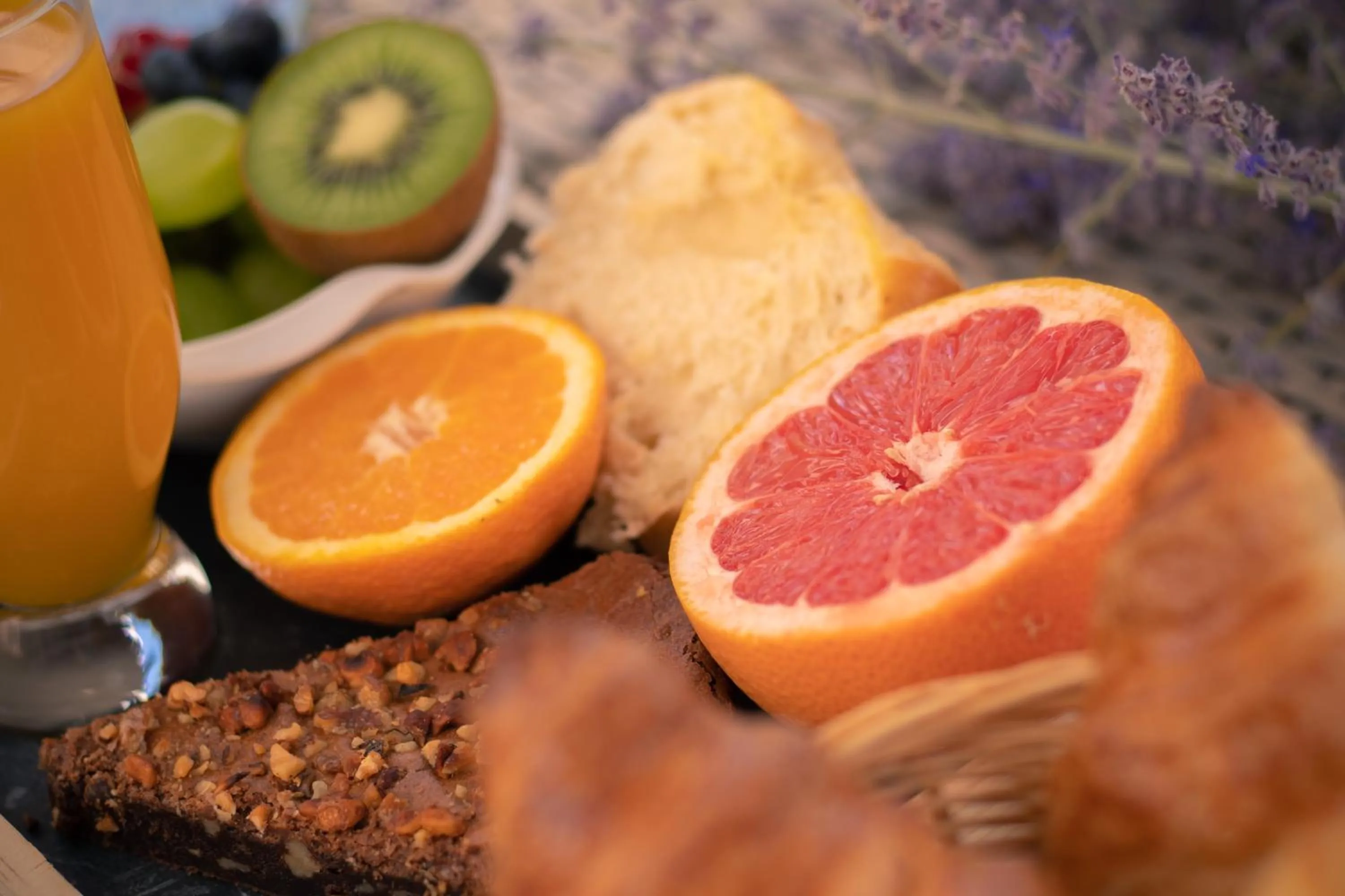 Le President-Gare Nimes Pont Du Gard