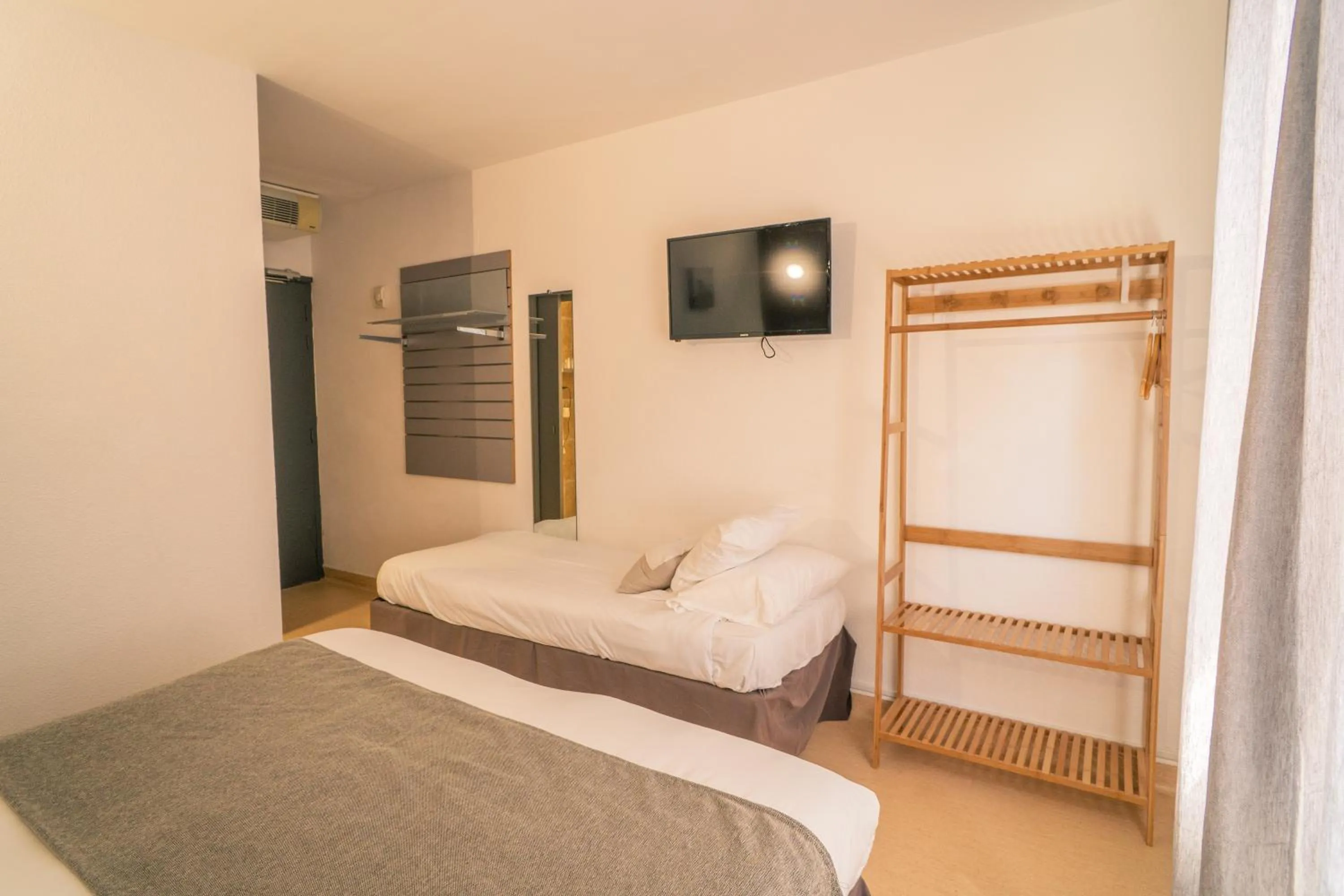 Bed in Le President-Gare Nimes Pont Du Gard