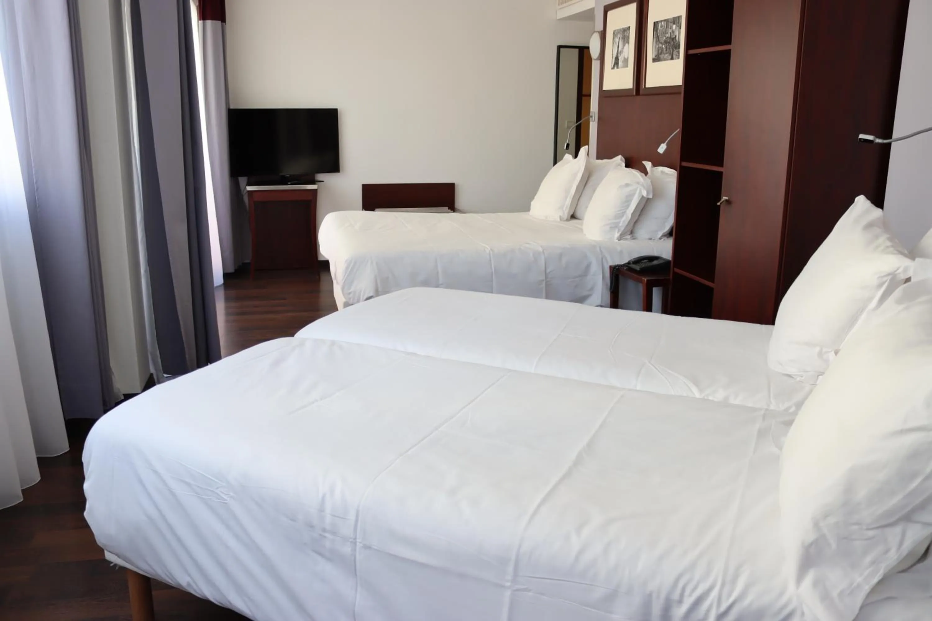 Bed in Hôtel Du Centre Annemasse