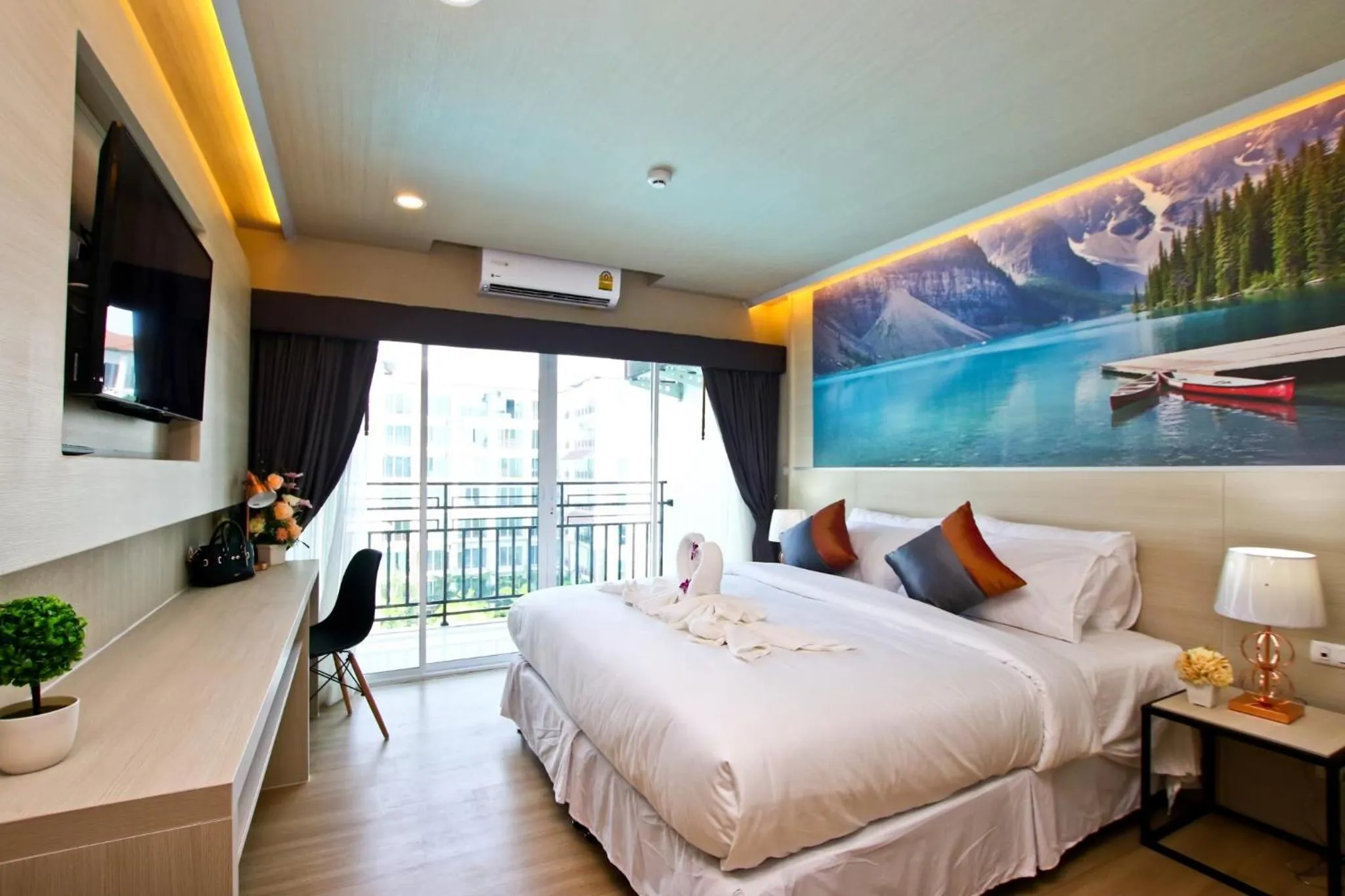 Bedroom in Le Breeze Resort Hua hin