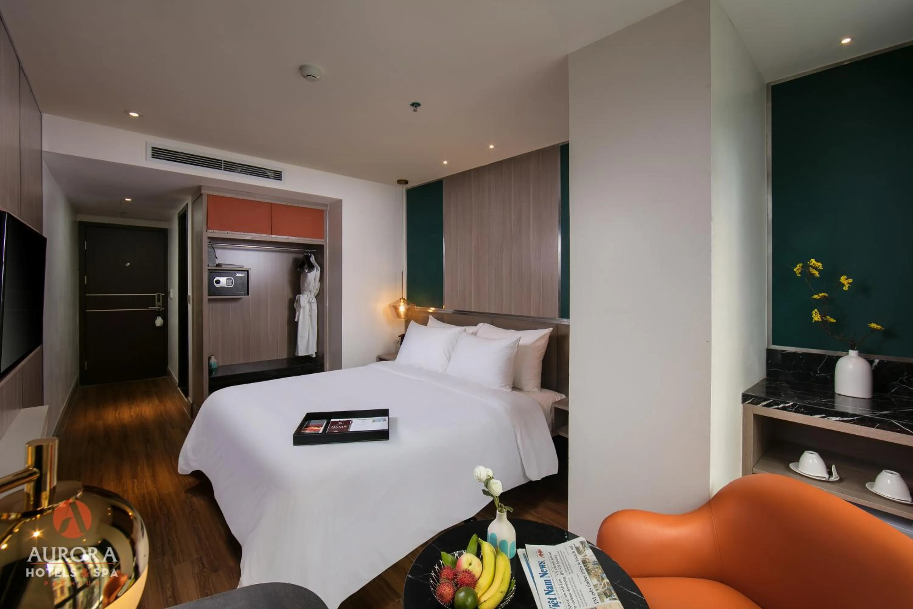 TV and multimedia, Bed in Aurora Premium - A Lifestyle Hotel