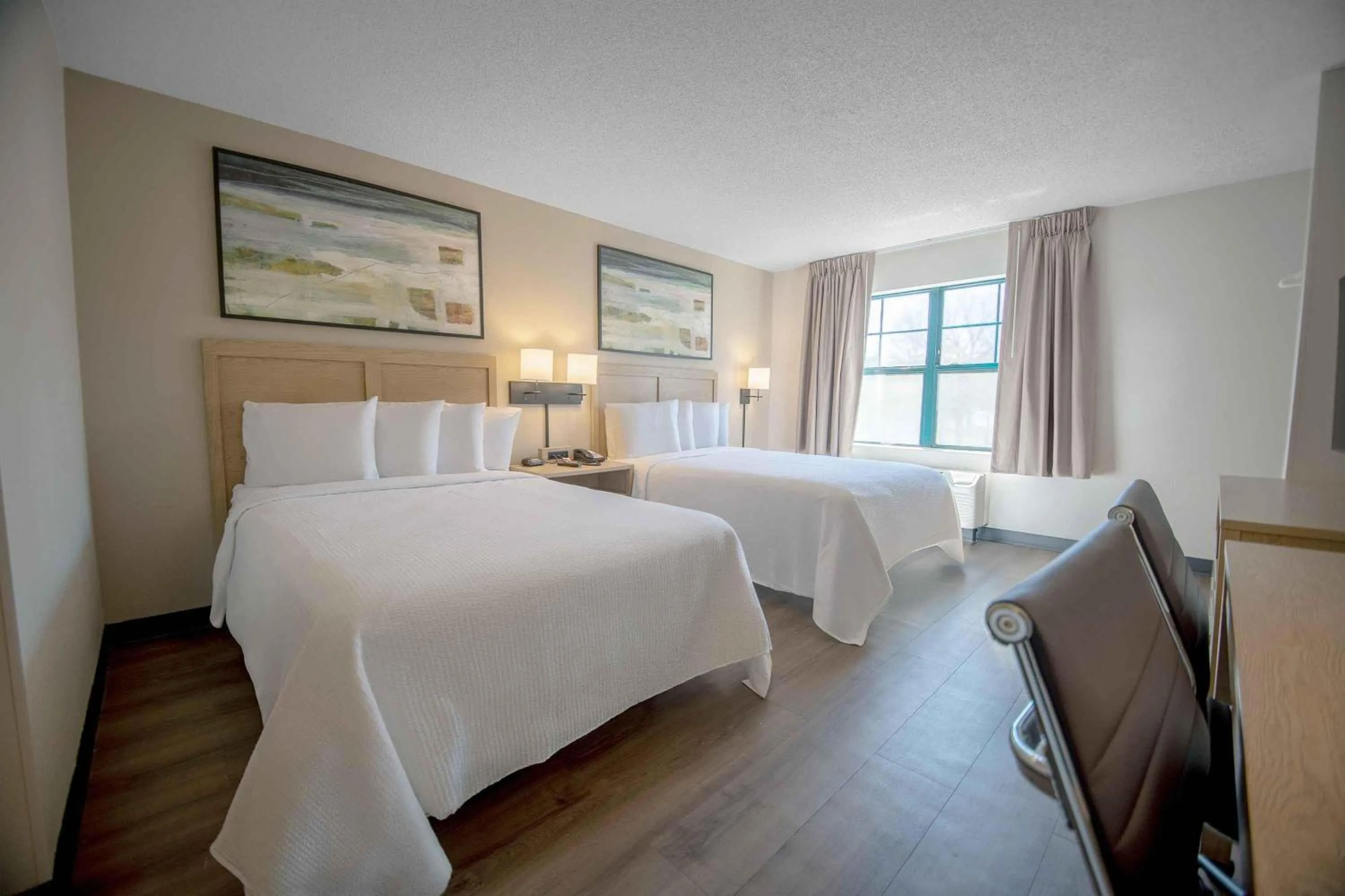 Bedroom, Bed in Extended Stay America Suites - Phoenix - Biltmore