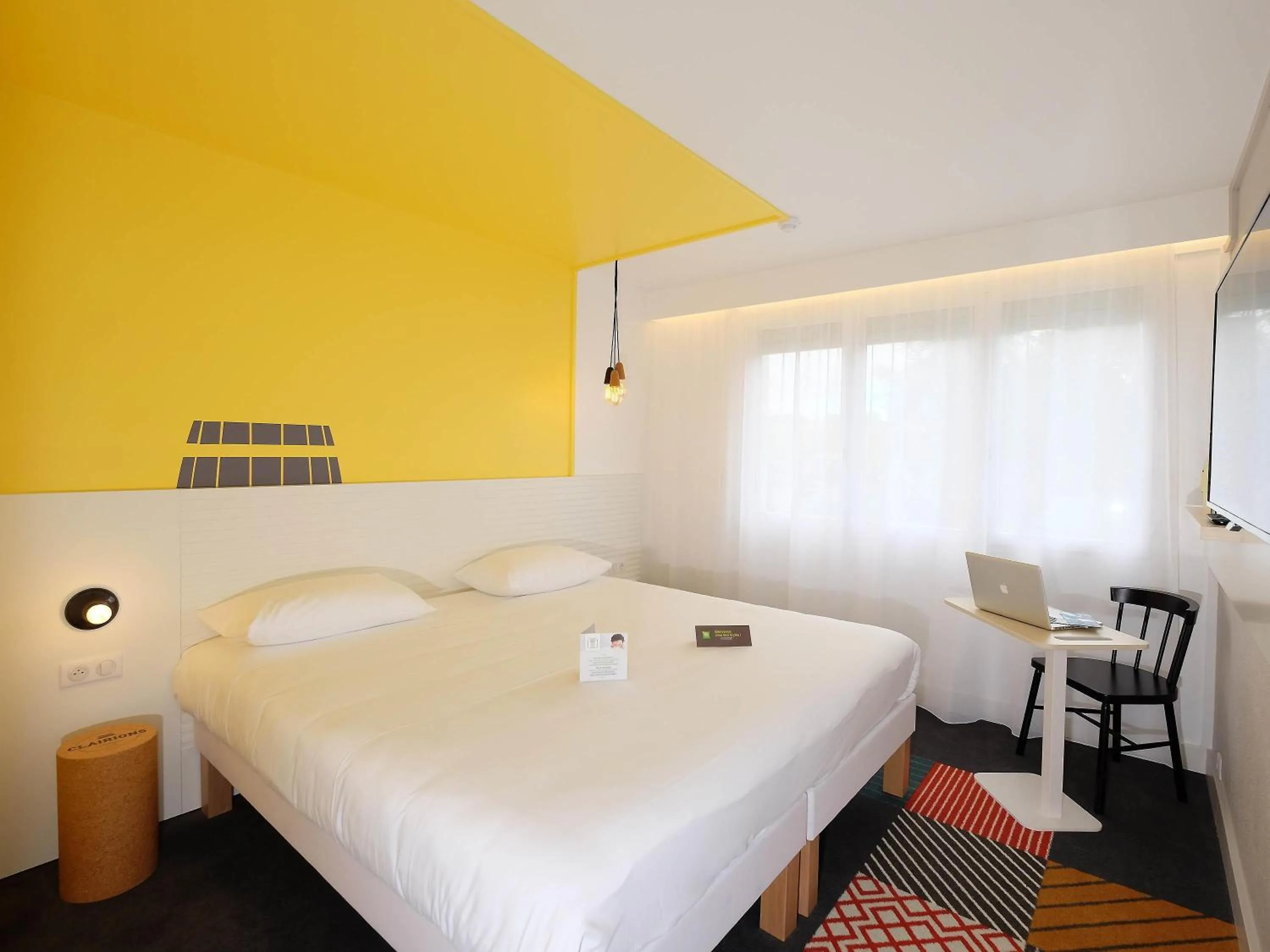 Bedroom, Bed in Hôtel ibis Styles Auxerre Nord