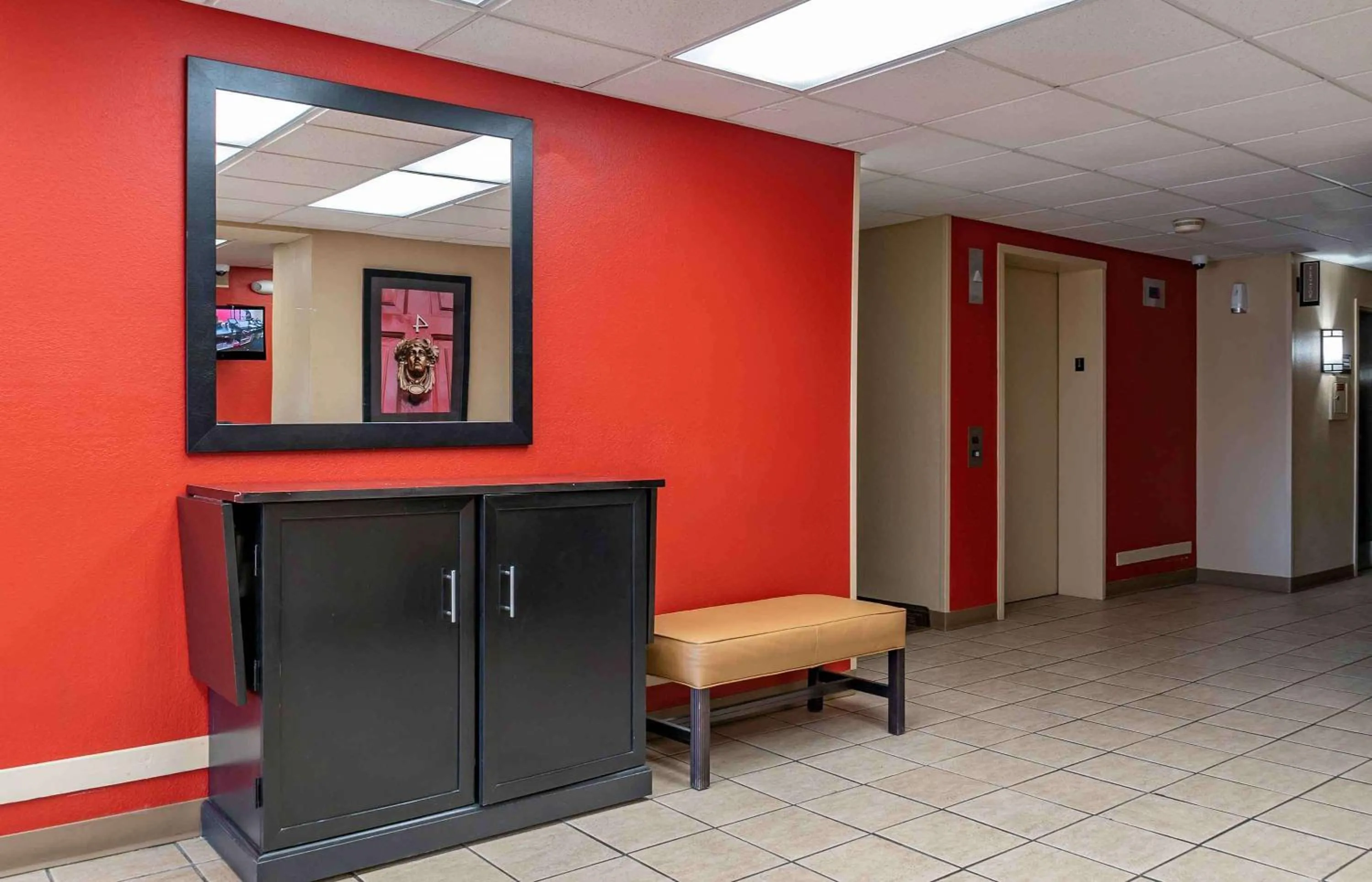 Lobby or reception in Extended Stay America Suites - Detroit - Ann Arbor - Briarwood Mall