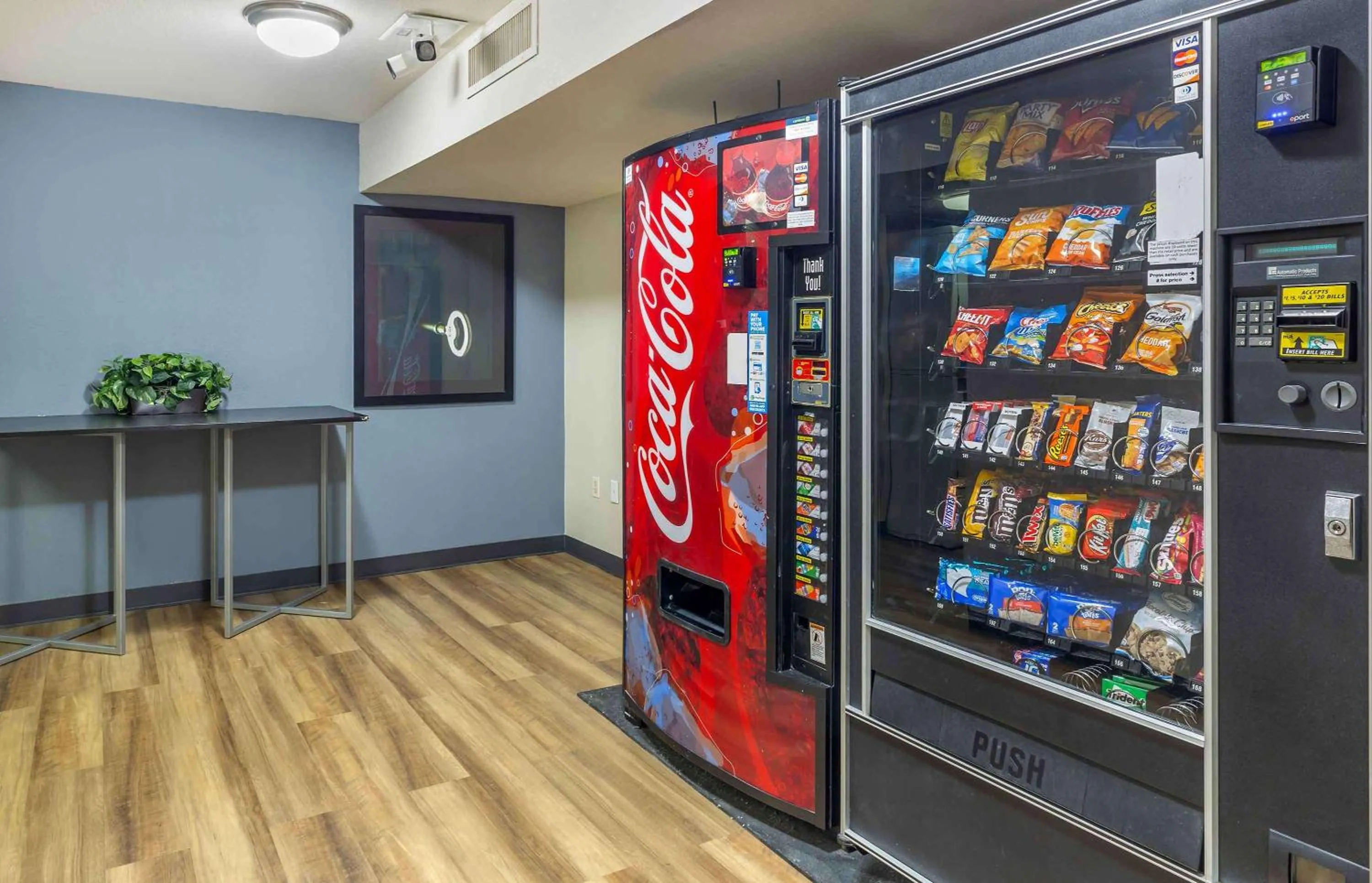 Property building in Extended Stay America Suites - Boston - Westborough - Computer Dr