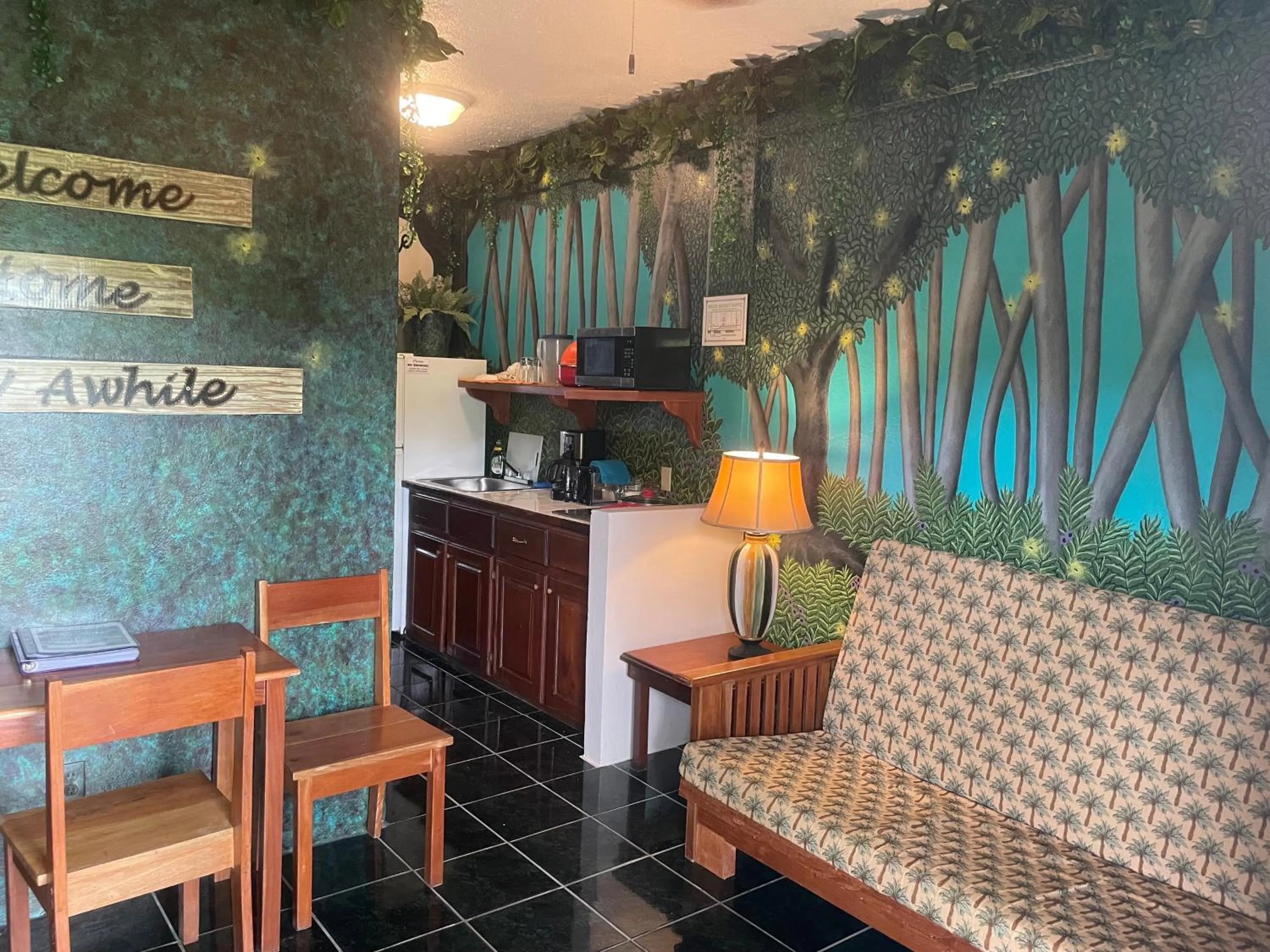 Kitchen or kitchenette in Belize Budget Suites