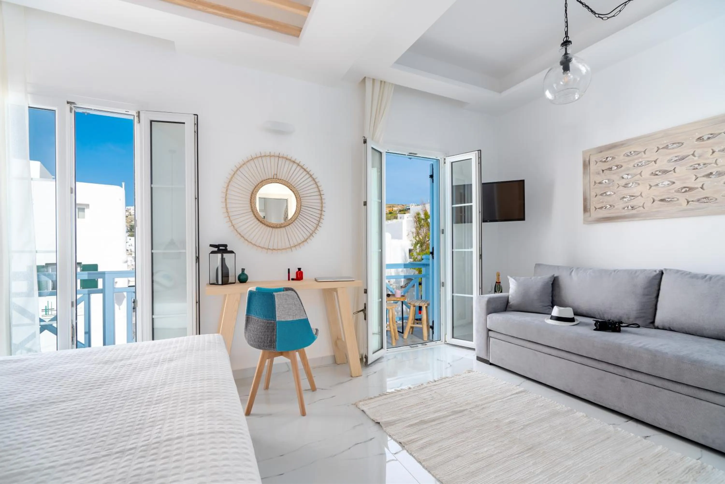 Photo of the whole room in Central Suites Mykonos