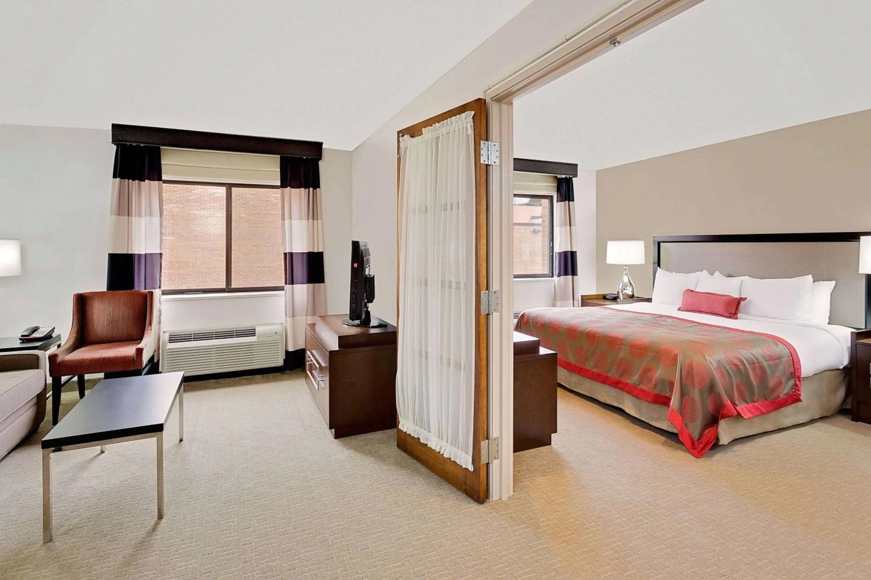 Photo of the whole room, Bed in Ramada by Wyndham Marquette