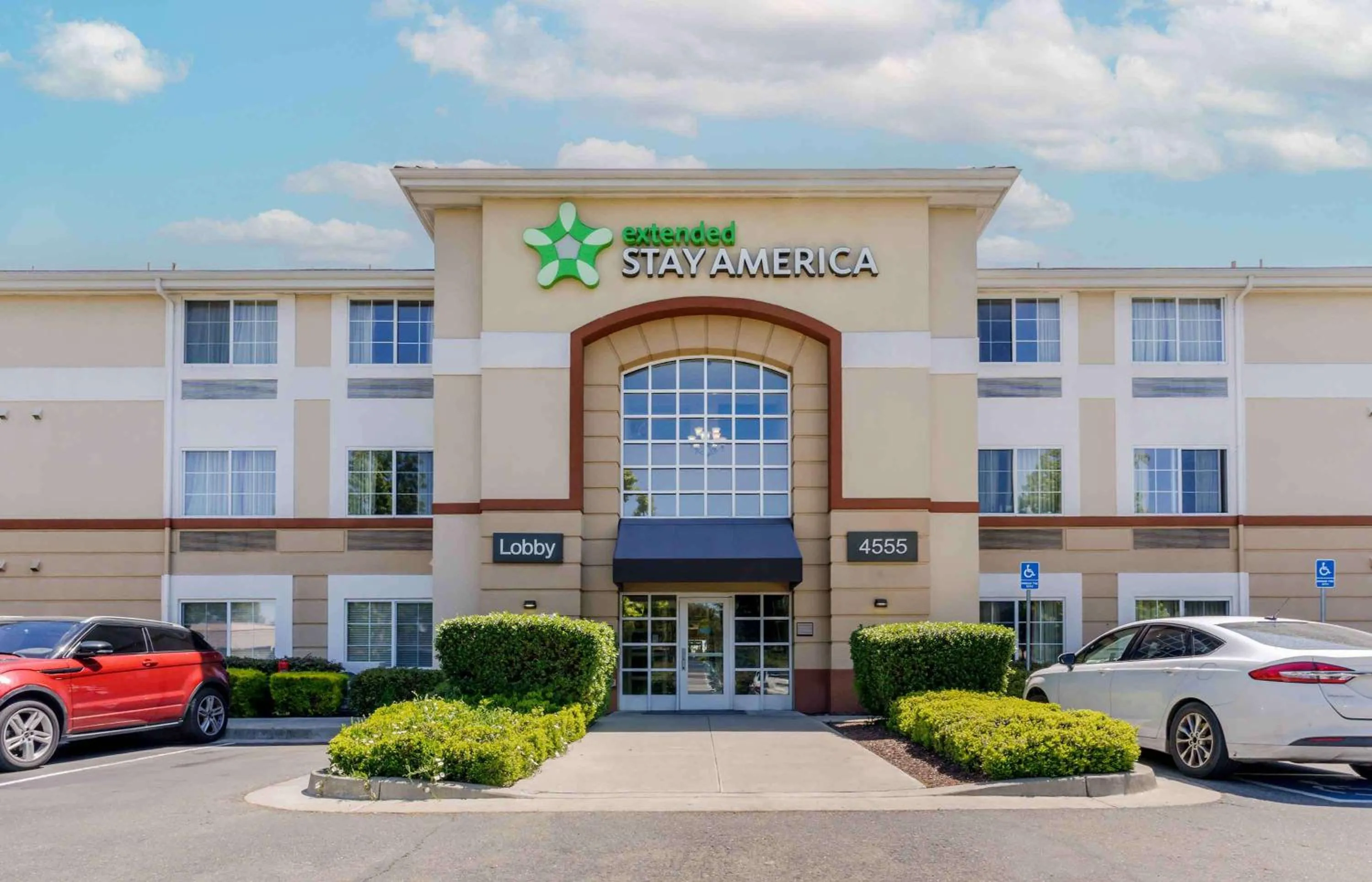 Property building in Extended Stay America Suites - Pleasanton - Chabot Dr