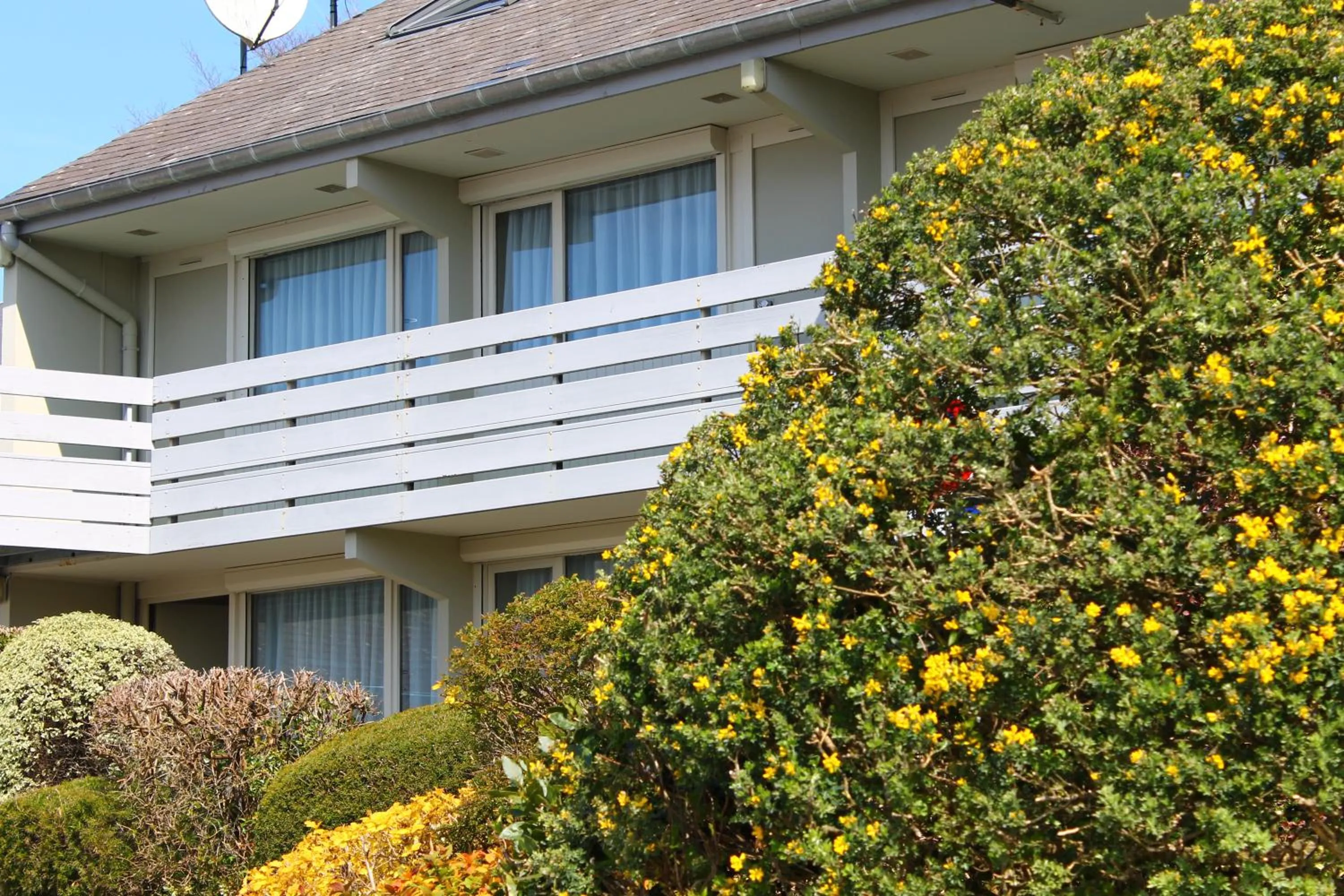 Property building in The Originals City, Hôtel A Pic, Cherbourg