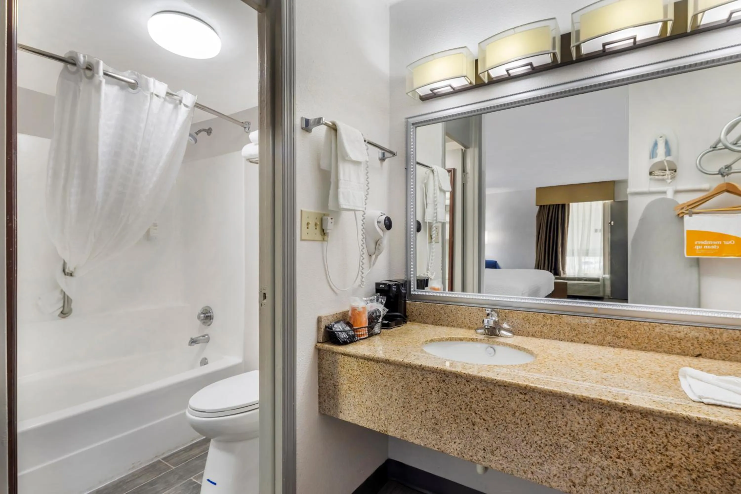 Shower in Clarion Pointe Morrow - Atlanta South