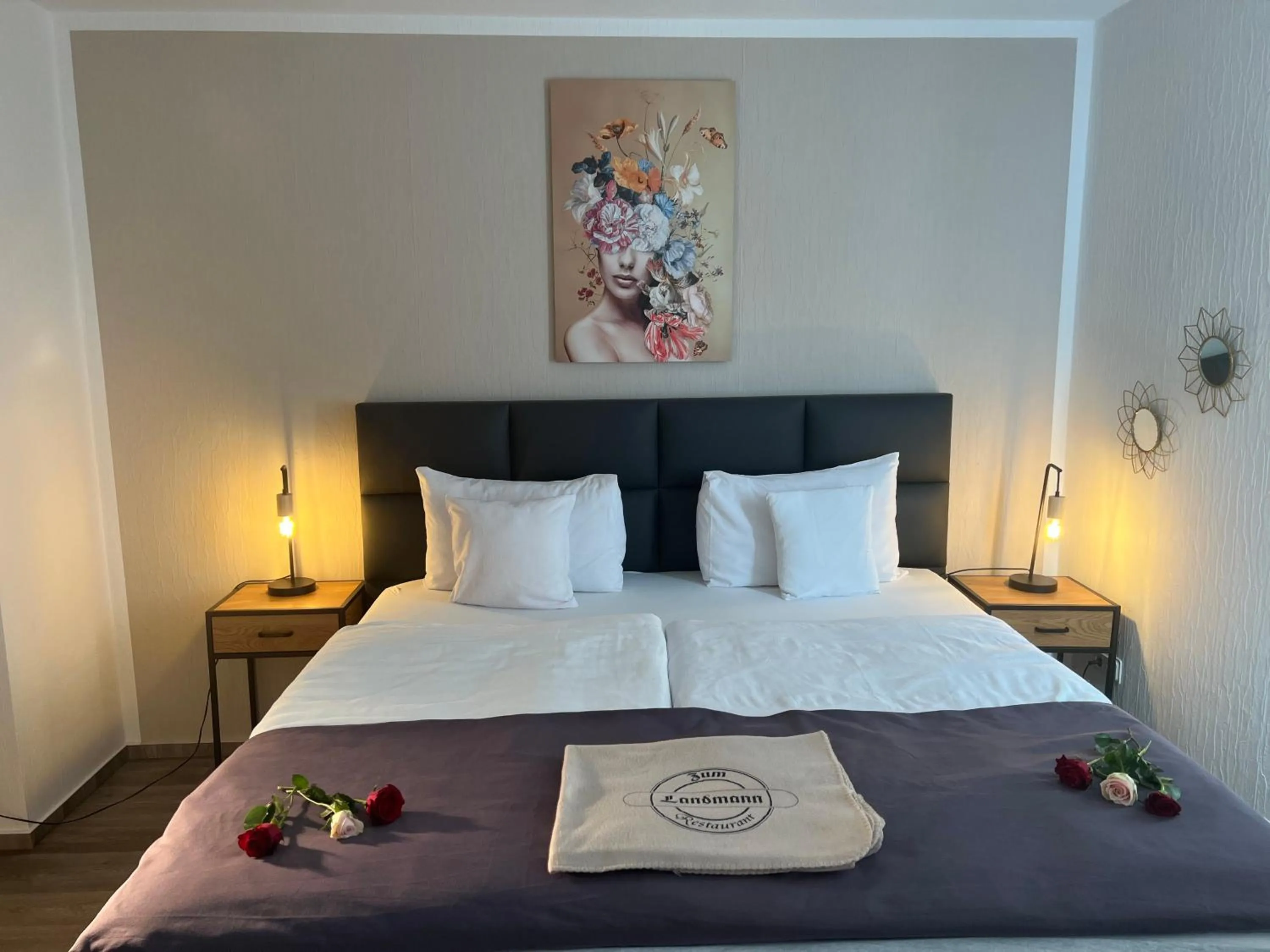 Bed in Hotel Restaurant Zum Landmann