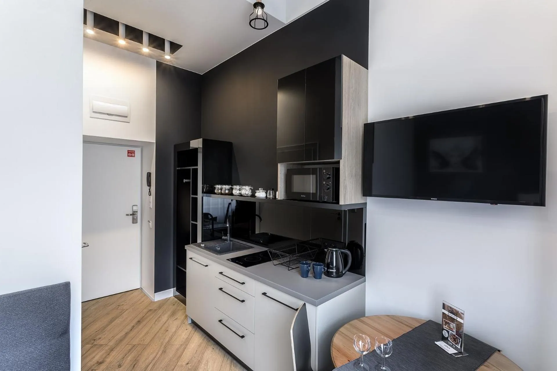 Kitchen or kitchenette in Apartamenty Nowa Kamienica Częstochowa Centrum Szymanowskiego 22A