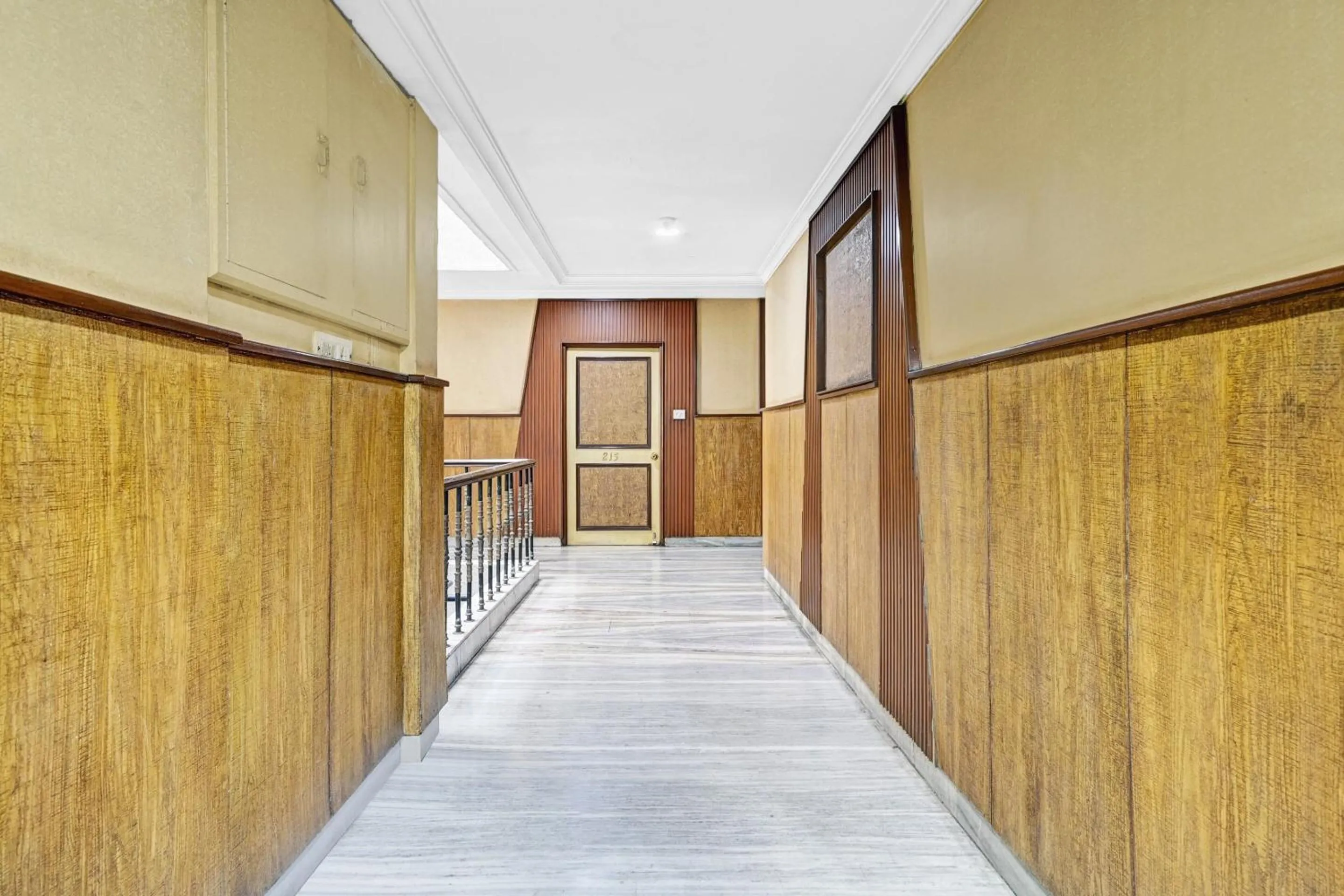 Lobby or reception in Townhouse OAK Hotel Belsons Taj Mahal