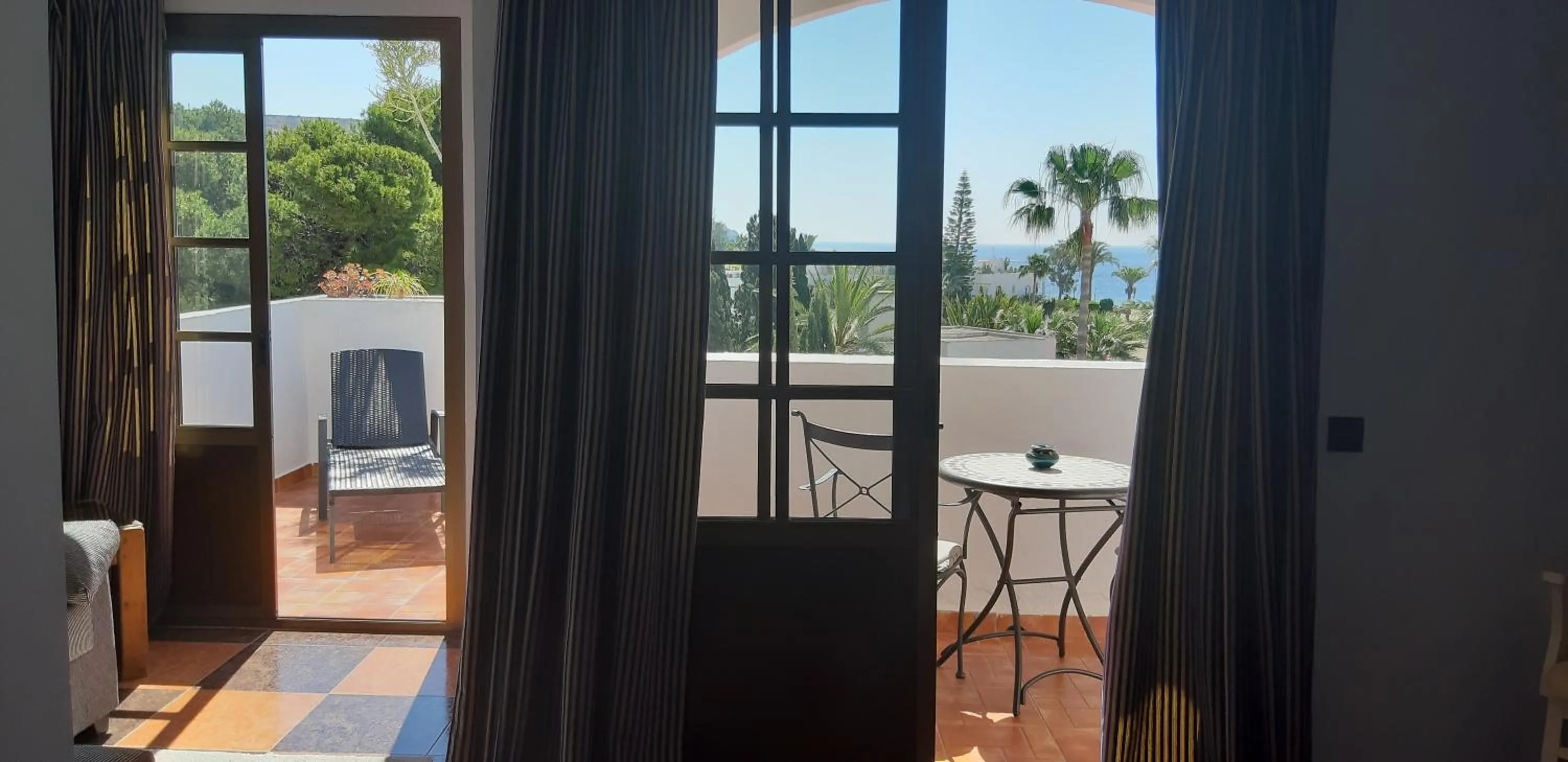 Decorative detail in Family Agua Amarga