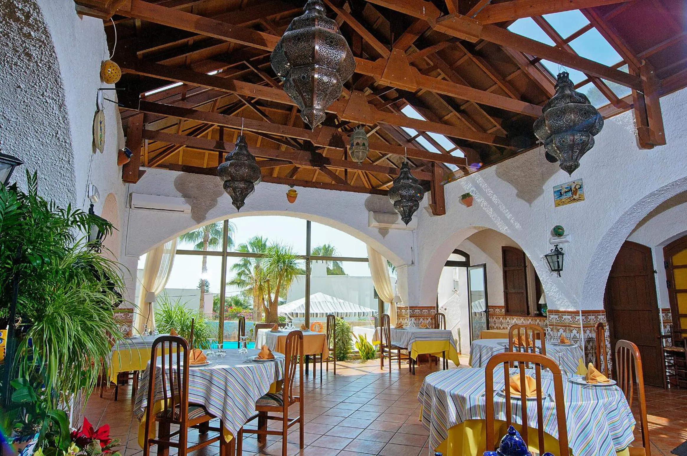 Restaurant/places to eat in Family Agua Amarga