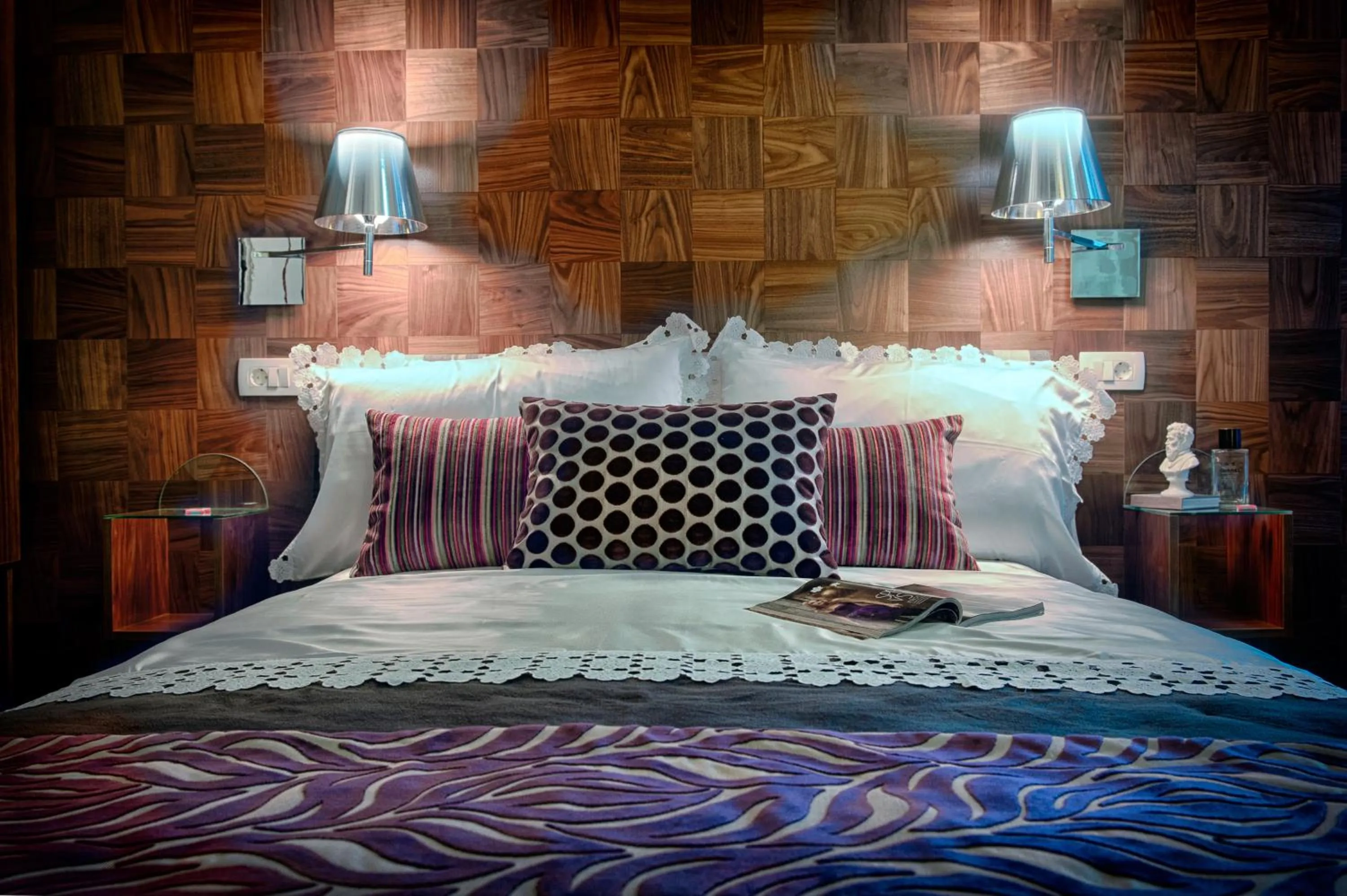 Bed in Boban Luxury Suites