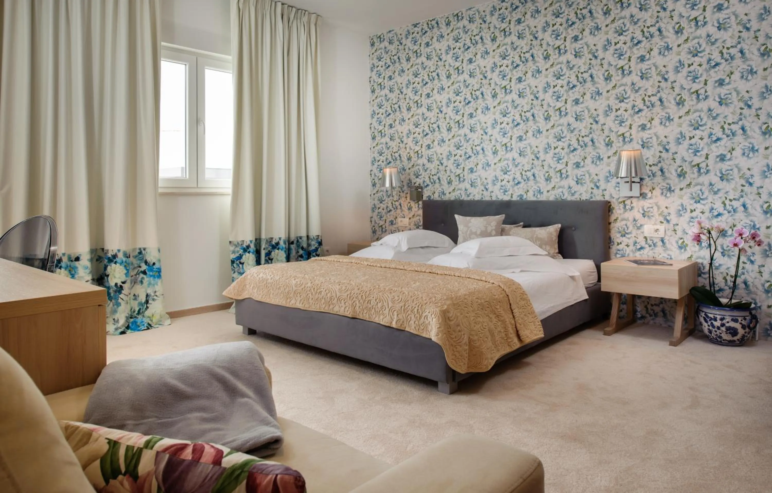 Bed in Boban Luxury Suites