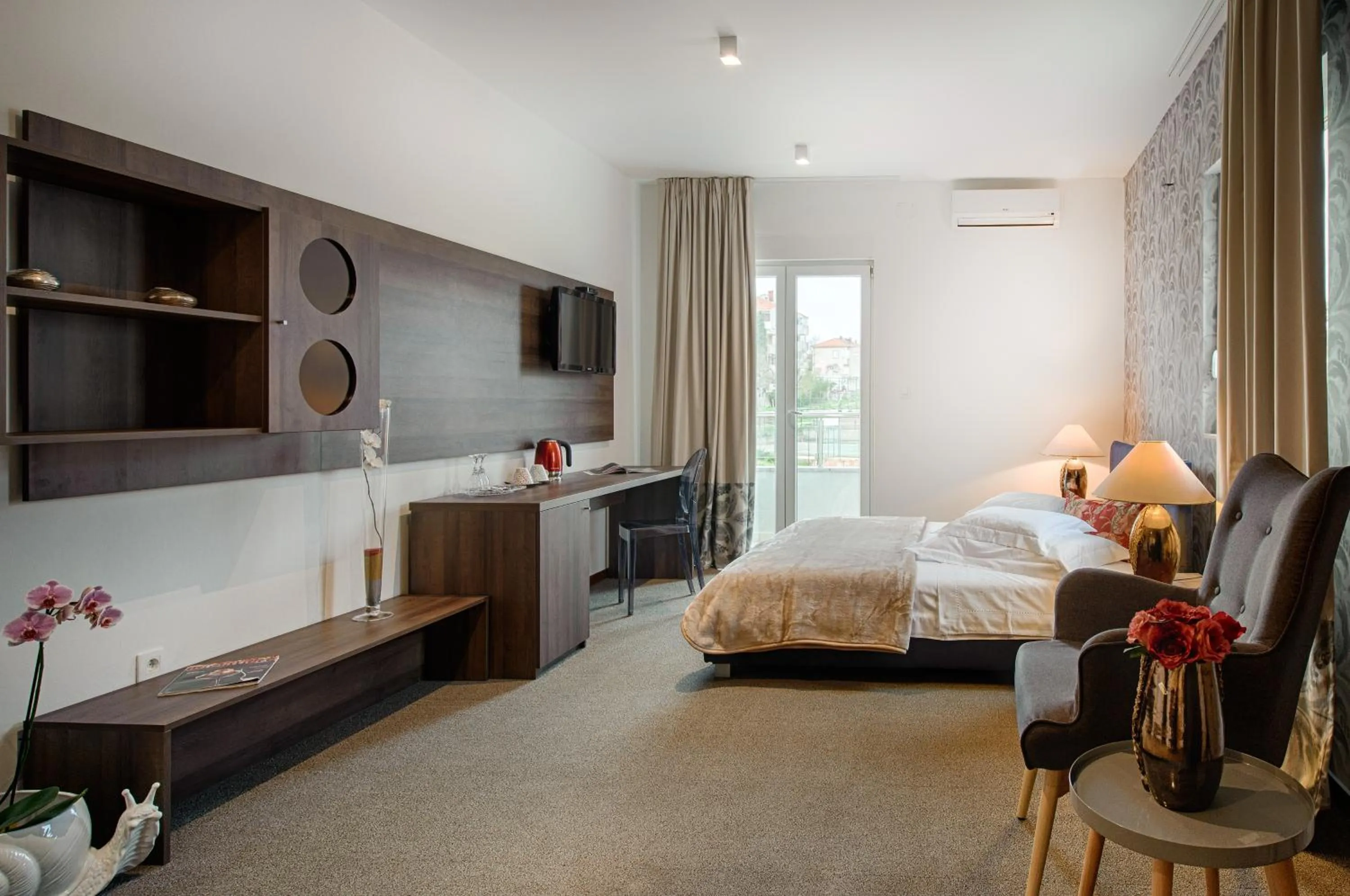 Bed in Boban Luxury Suites