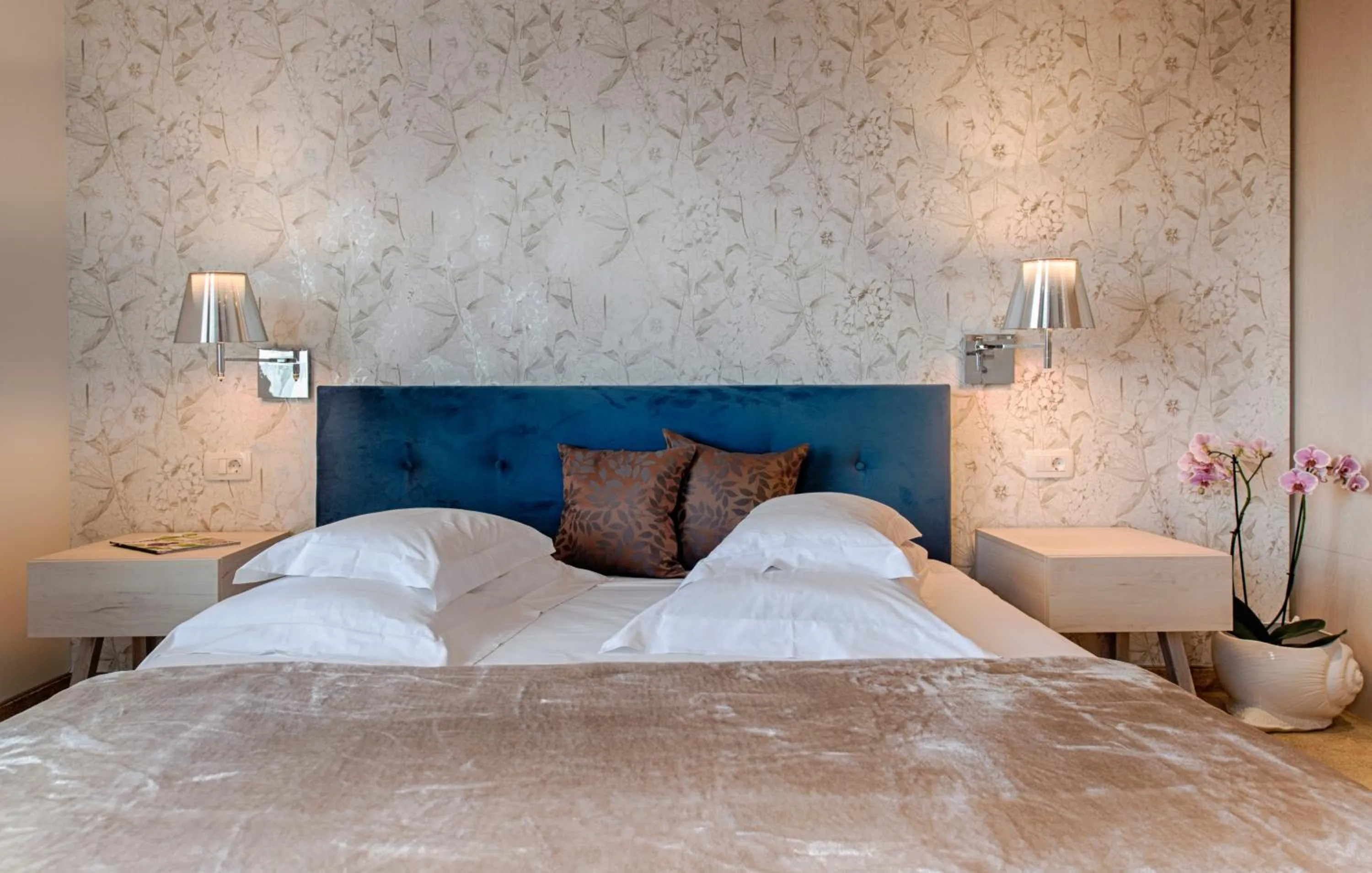 Bed in Boban Luxury Suites