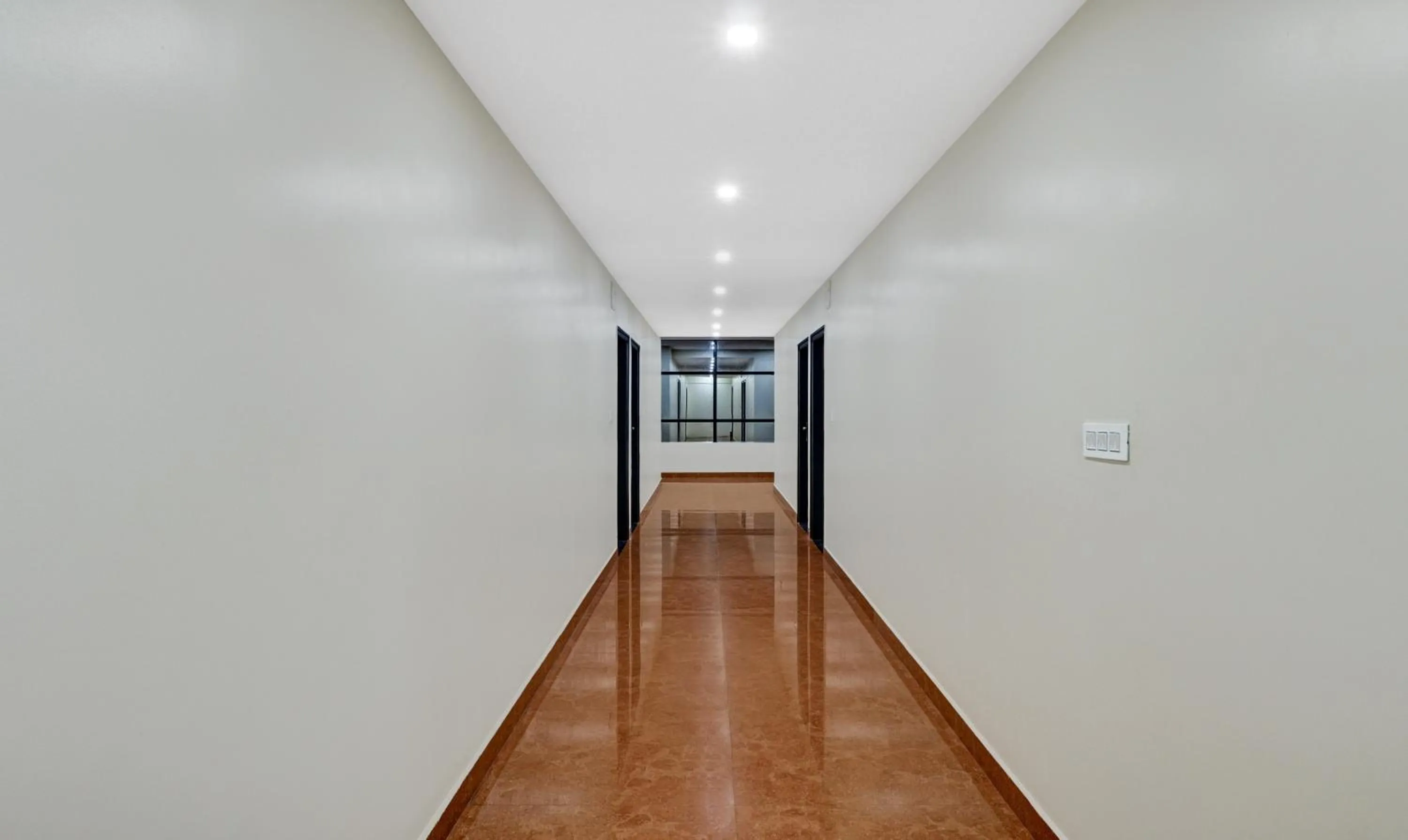 Lobby or reception in Itsy Hotels Harsha Comforts,600 Mts From Coffee Museum