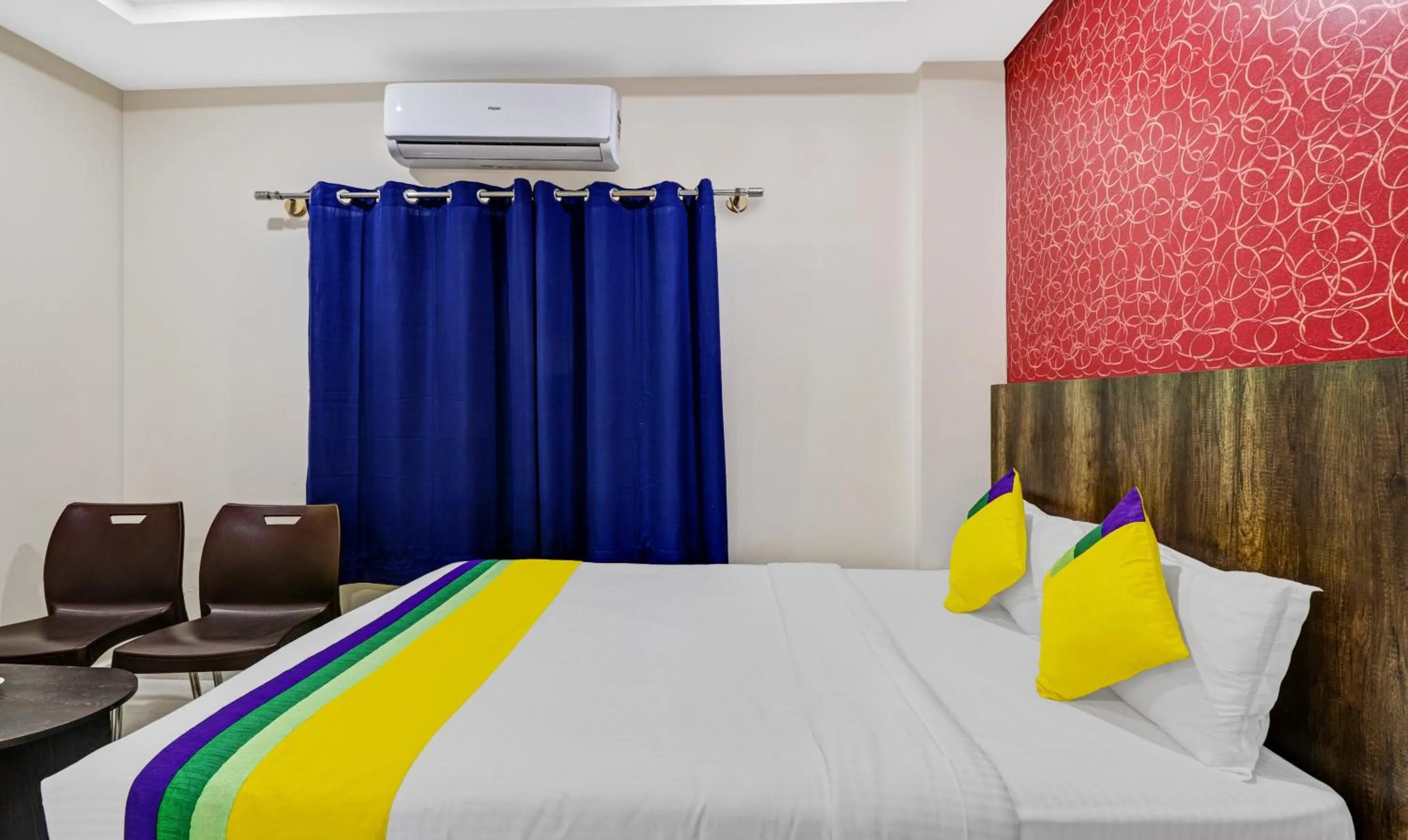 Bedroom in Itsy Hotels Harsha Comforts,600 Mts From Coffee Museum