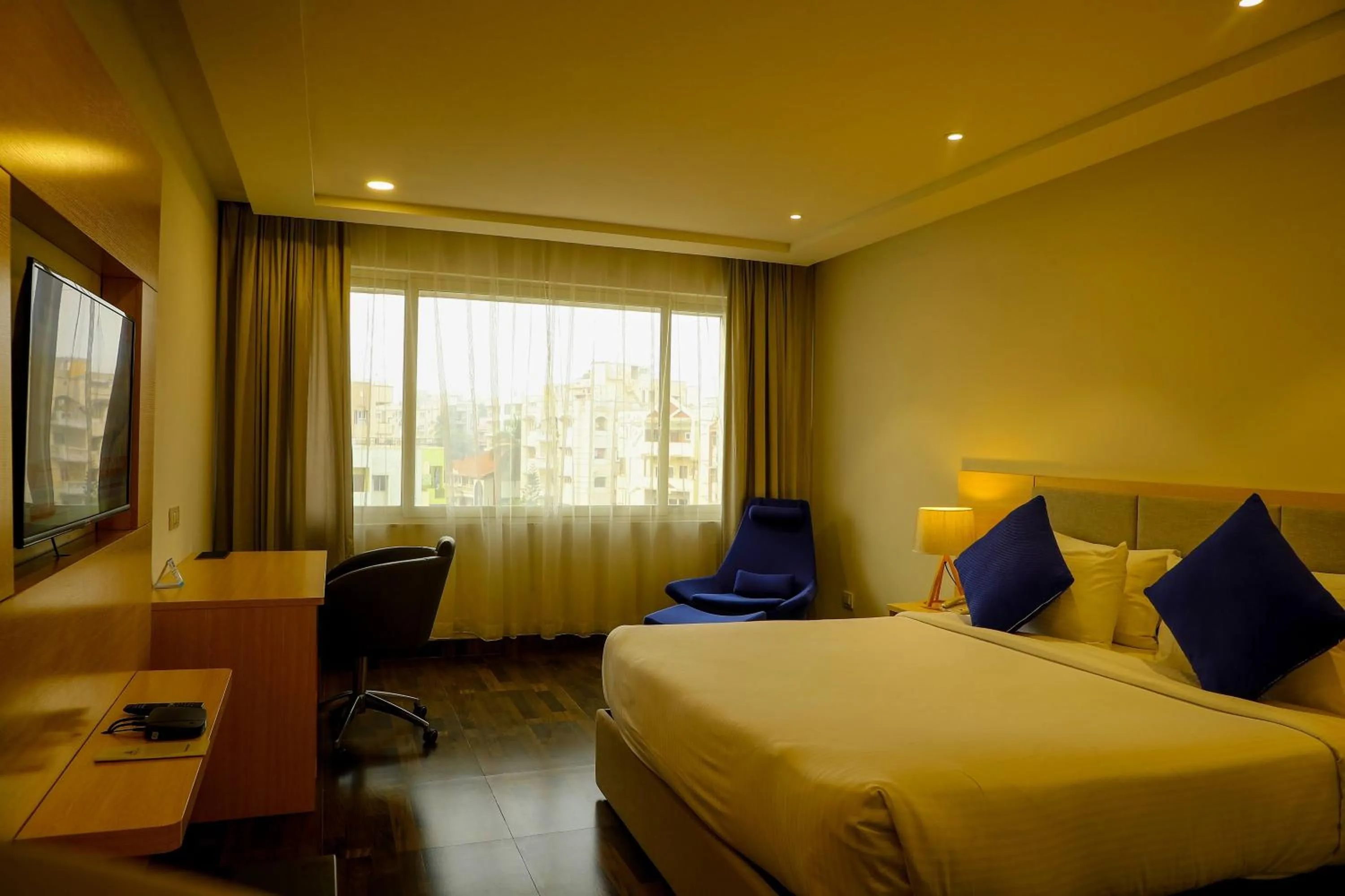 Photo of the whole room, Bed in Bay View Hotel Vizag