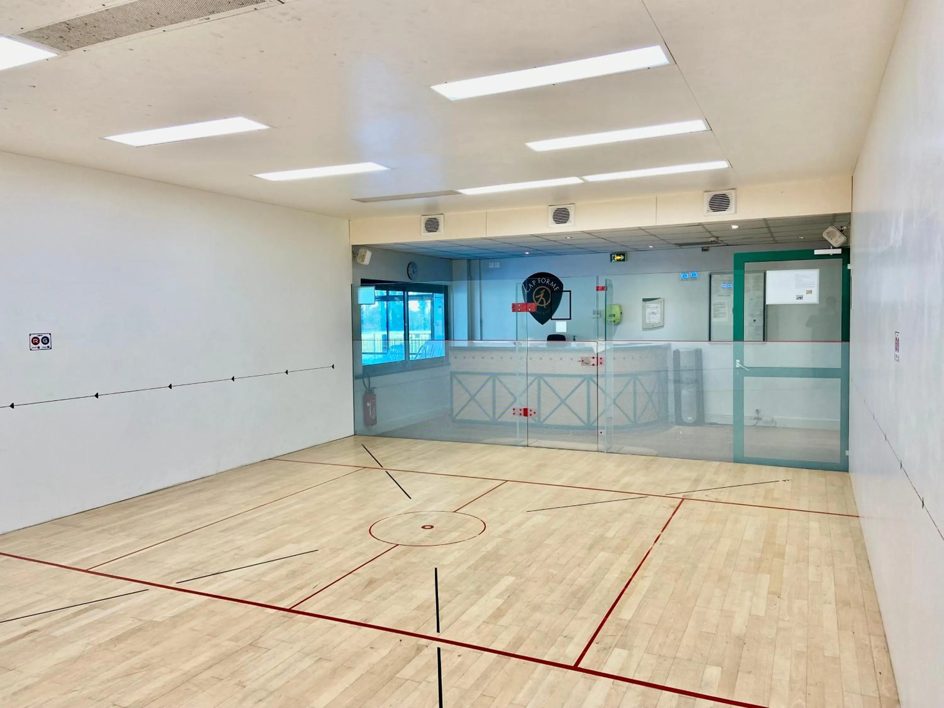 Fitness centre/facilities in Holiday Inn Calais Coquelles by IHG