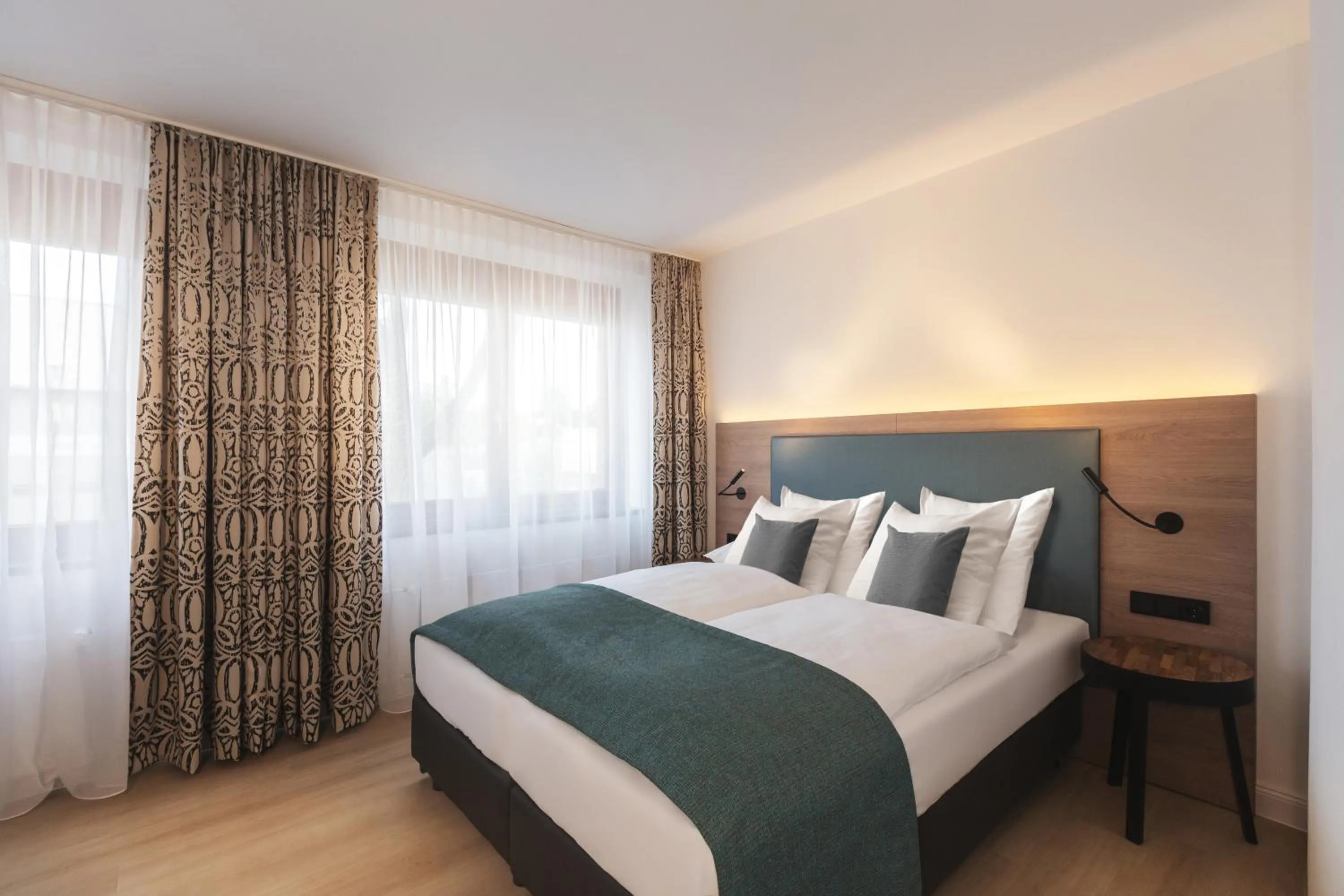 Bed in Garner Hotel Hamburg Nord by IHG