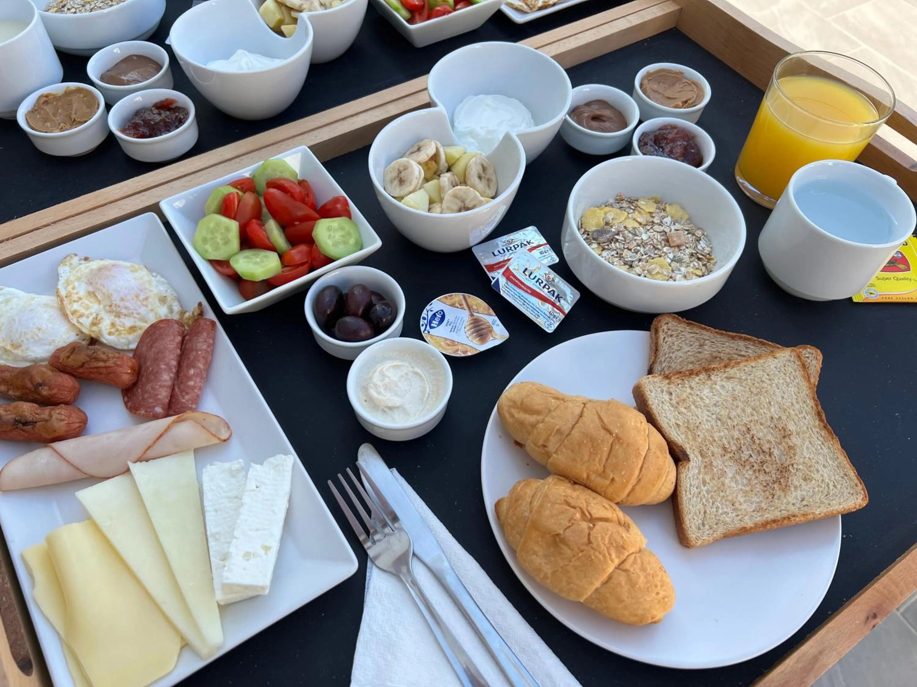 Breakfast in Dragonfly Villas