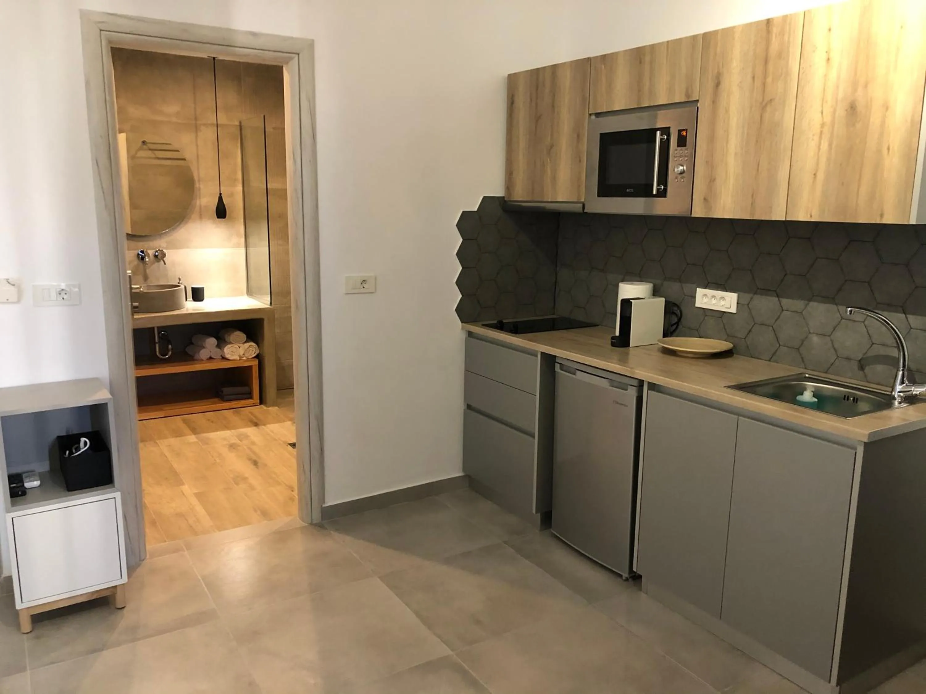 Kitchen or kitchenette in Dragonfly Villas